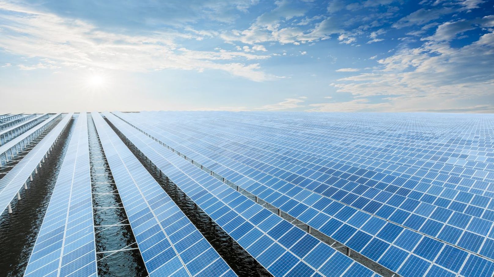 Bau von weltweit größtem Solar-Projekt startet