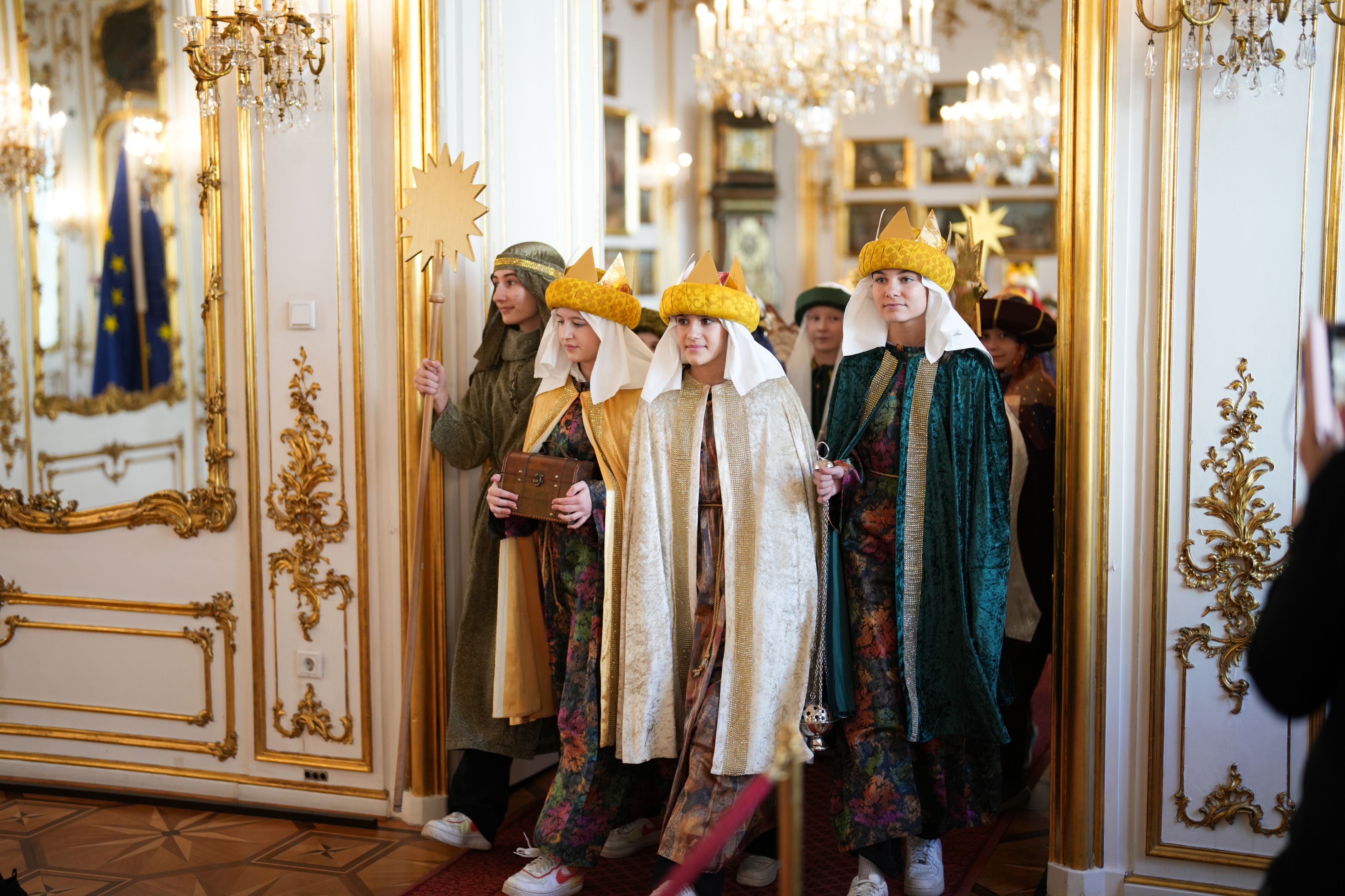 Viel österreichische Pfarren sehen davon ab, den Sternsingern die Gesichter schwarz zu schminken. Einigen Steirern scheint dies nicht zu gefallen – sie schlugen deshalb die Tür zu.