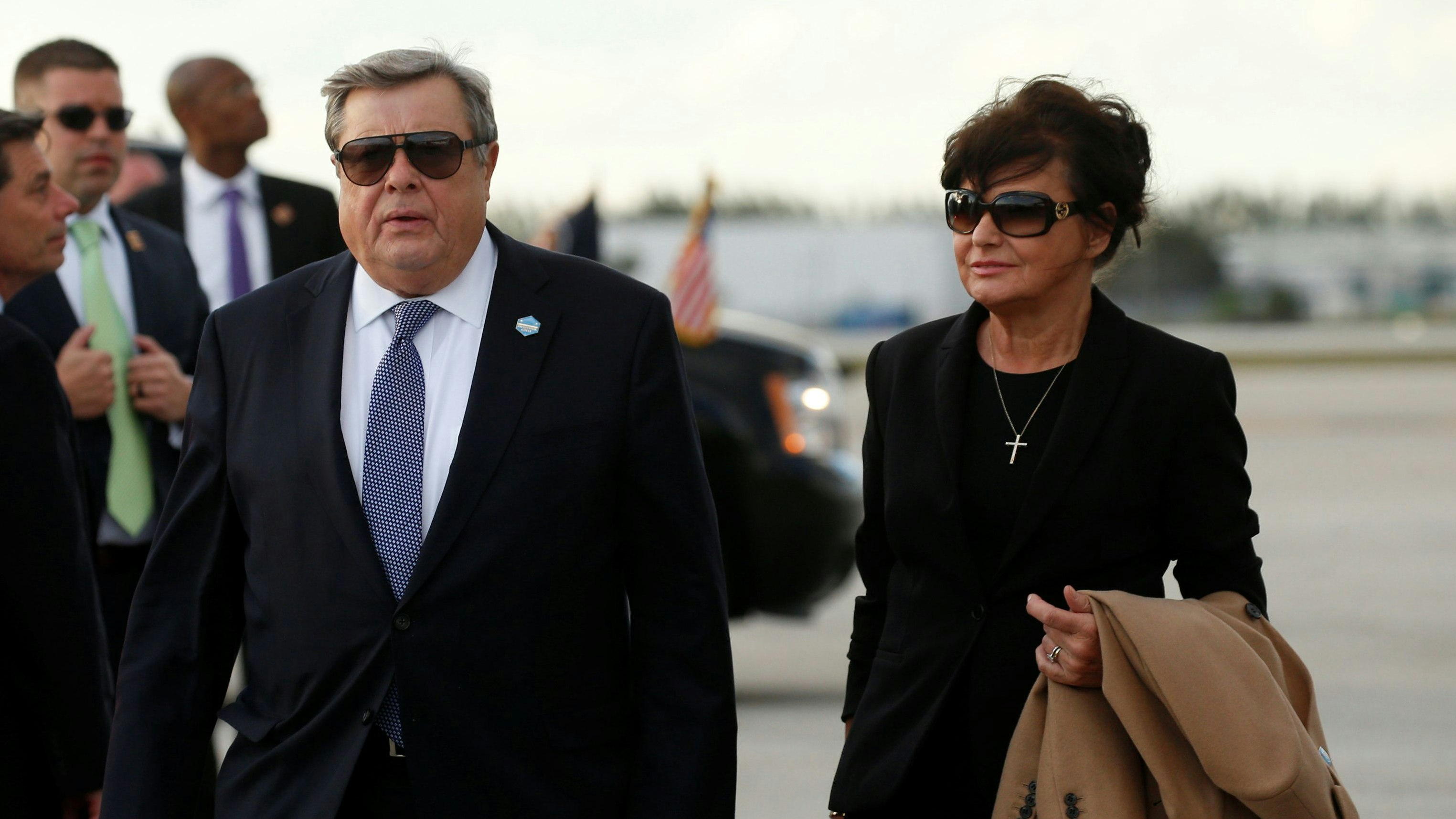 Melanias Eltern: Viktor und Amalija Knavs.