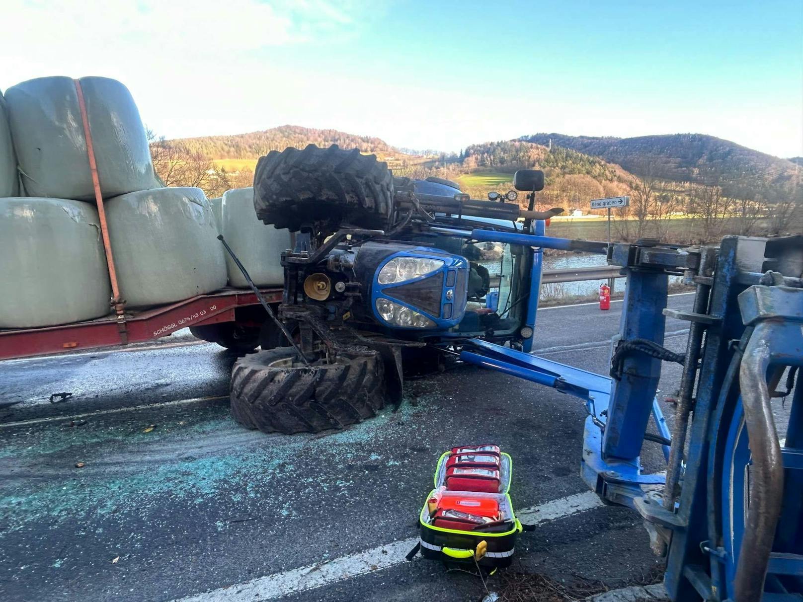 Traktorunfall: Lenker kollidierte mit Rotlicht-Lokal