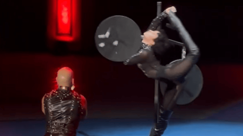 Im Dezember wurde Margo Tsarova (26) bei einer Show mit Messerwerfer Tyrone Laner am Auge verletzt. Mittlerweile ist sie auf dem Weg der Besserung.