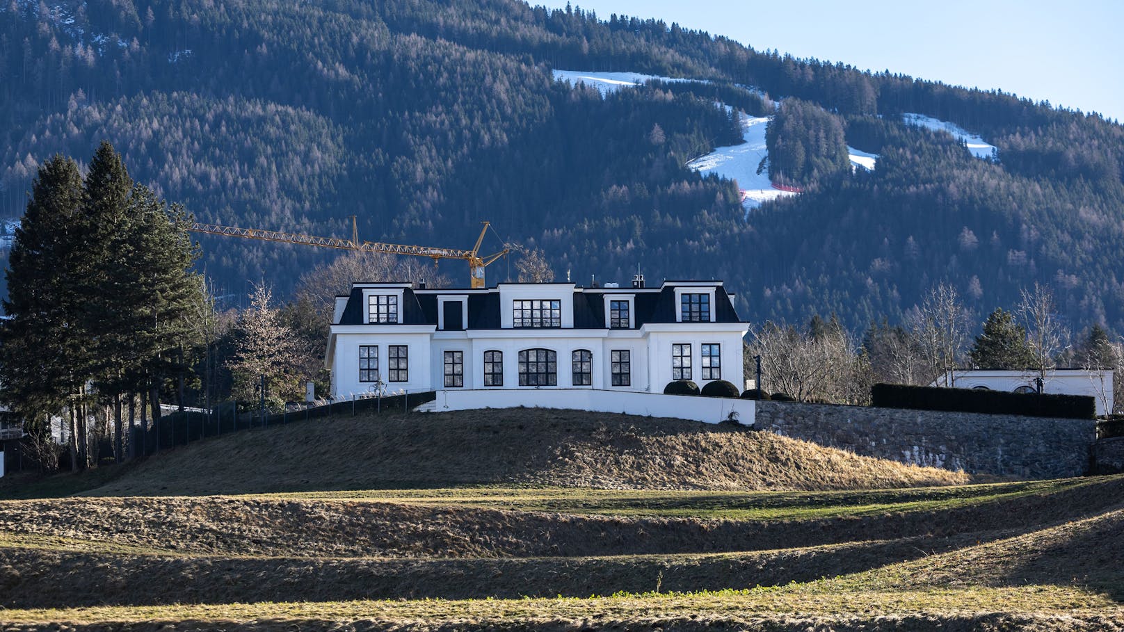 Das ist Rene Benkos Luxus-Villa in Innsbruck.