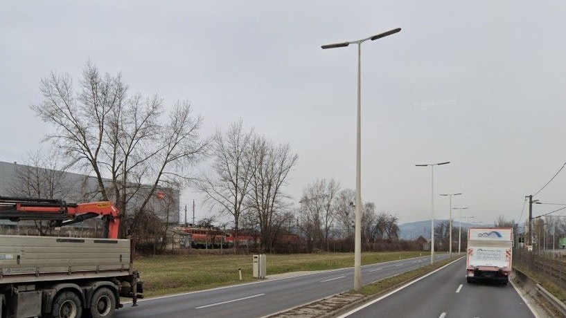 Auf der Umfahrungsstraße wurde nun ein neues Radargerät installiert.