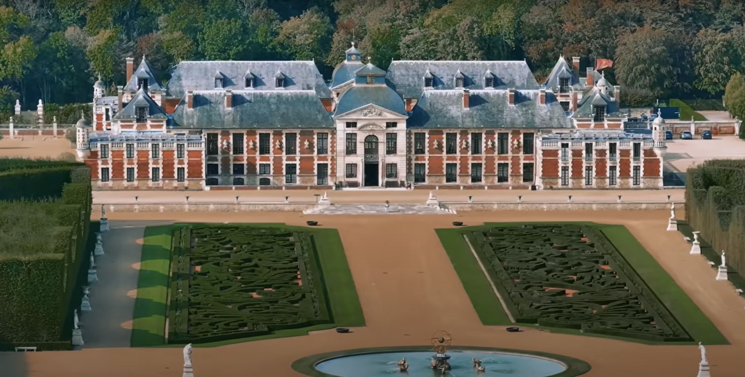 Das Château du Champ-de-Bataille befindet sich in der Normandie in Frankreich.