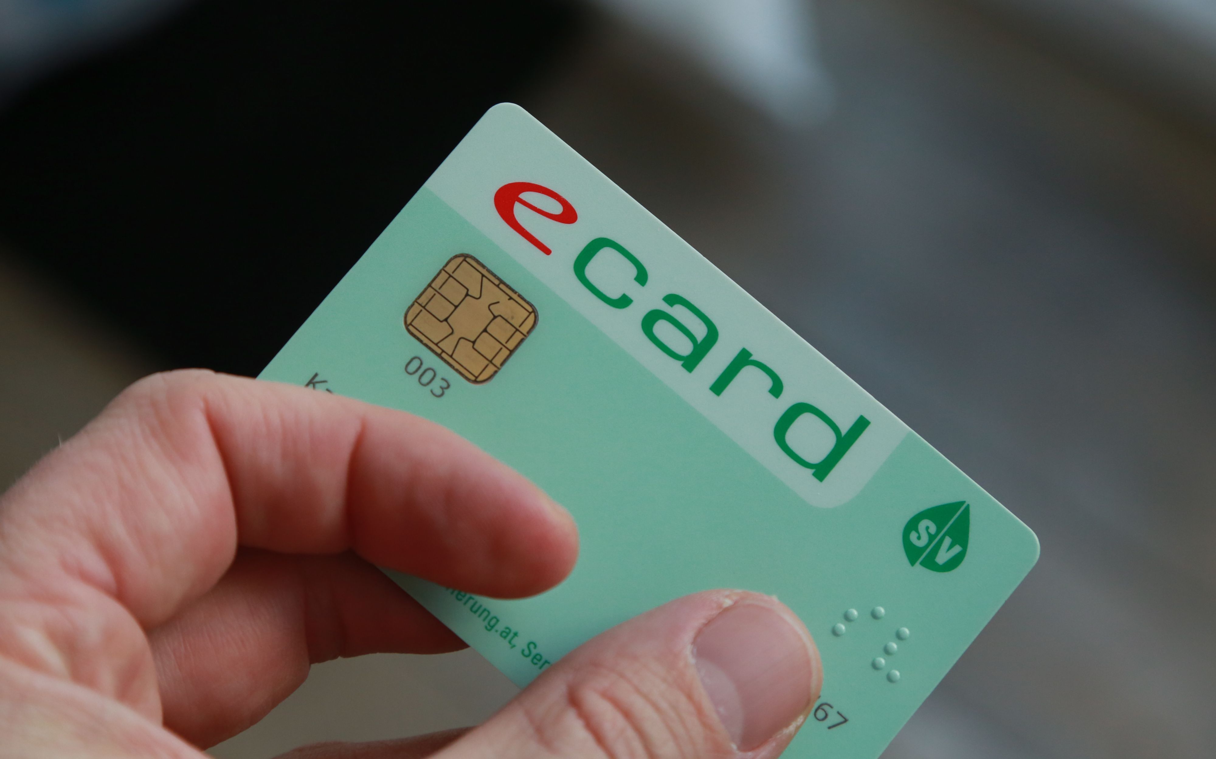 E-Cards, die kein Foto besitzen, werden ab Jänner 2024 gesperrt.