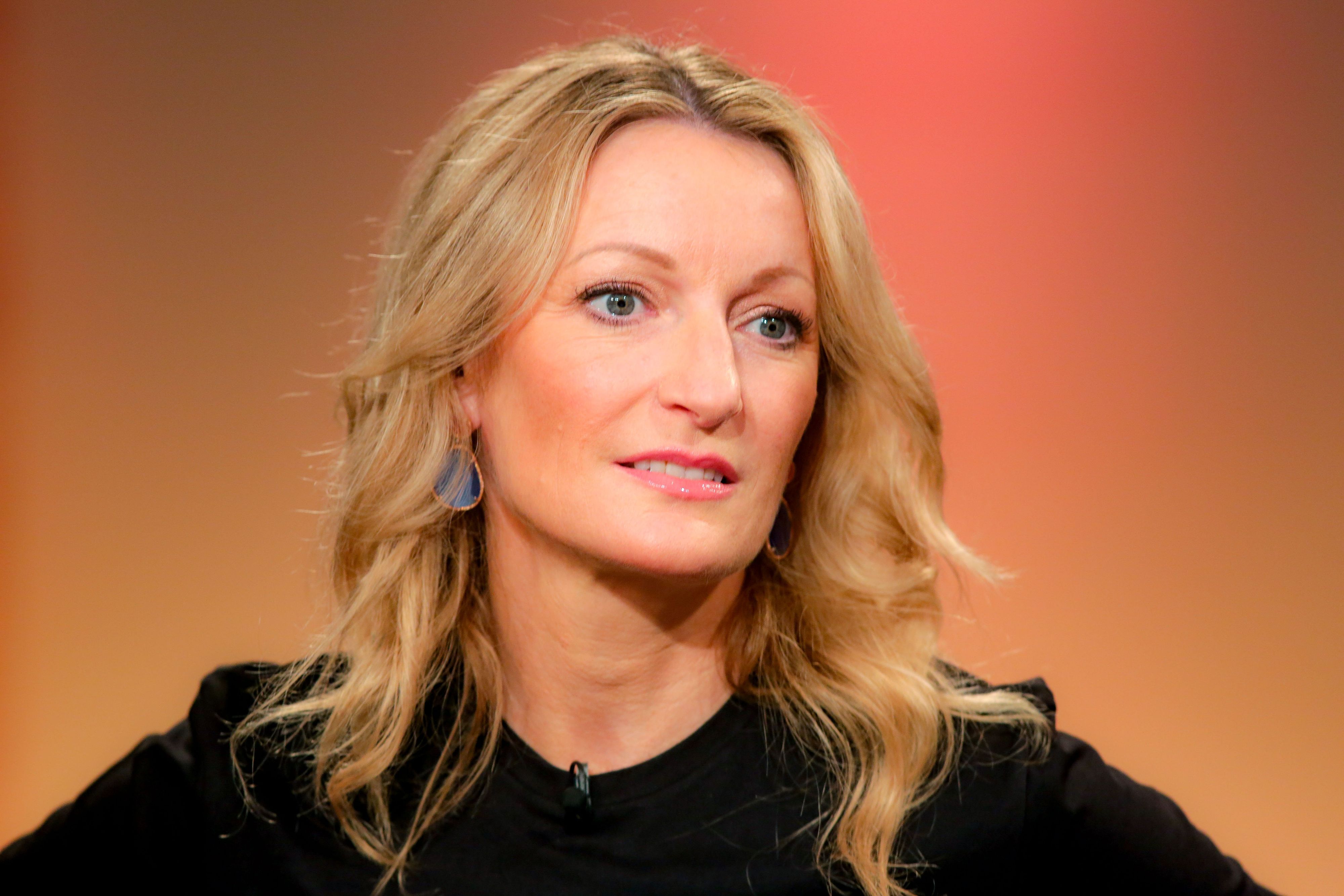 Monika Gruber verteidigt sich gegen Rassismusvorwürfe.