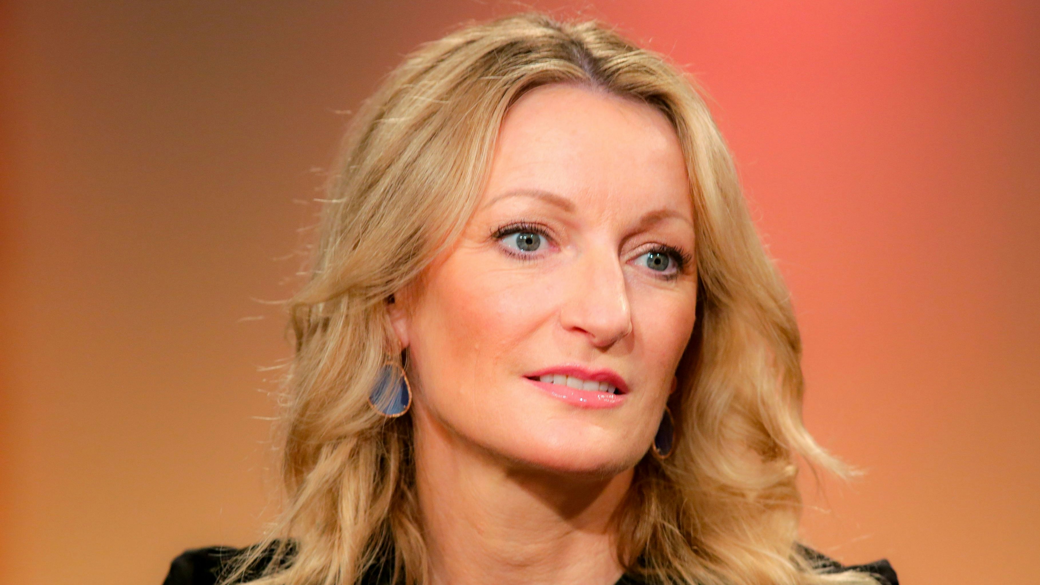 Monika Gruber verteidigt sich gegen Rassismusvorwürfe.