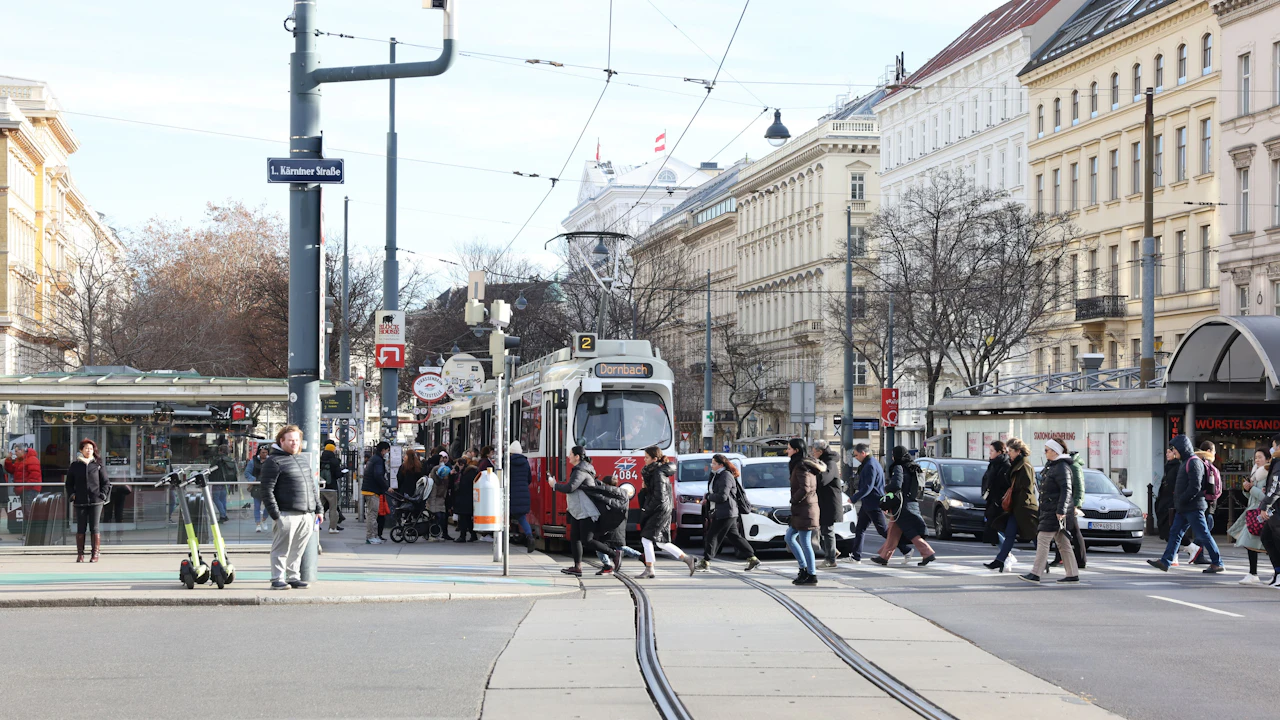 Heute.at - Auch Wiener Linien warnen jetzt vor Sturm-Chaos