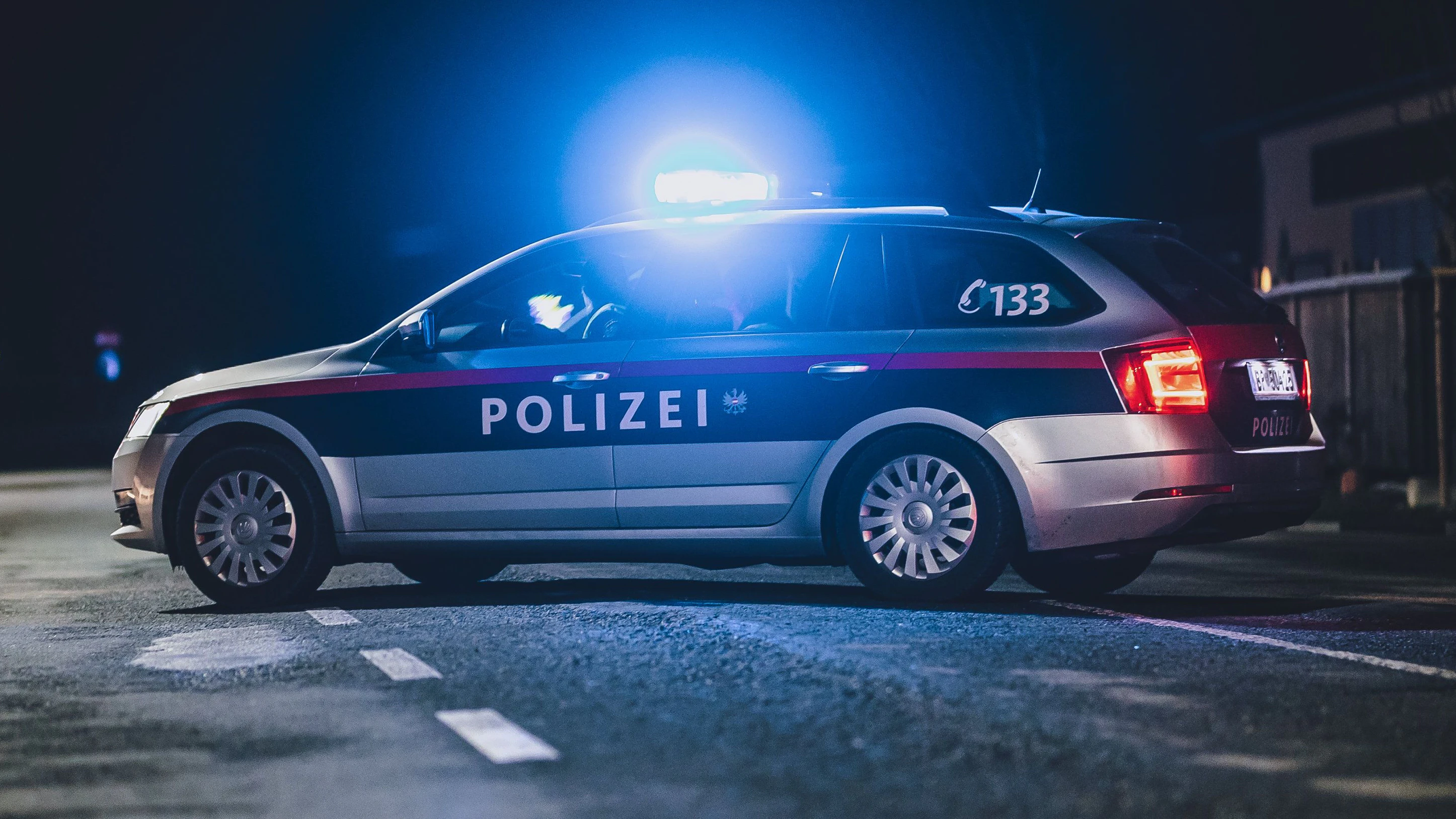 Die Klagenfurter Polizei stand mit mehreren Fahrzeugen im Einsatz. (Symbolbild)