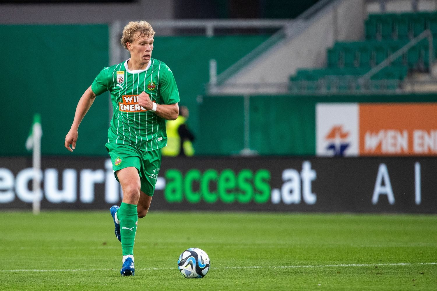 Rapid-Spieler Leopold Querfeld hat nun auch großes Interesse aus Deutschland auf sich gezogen.