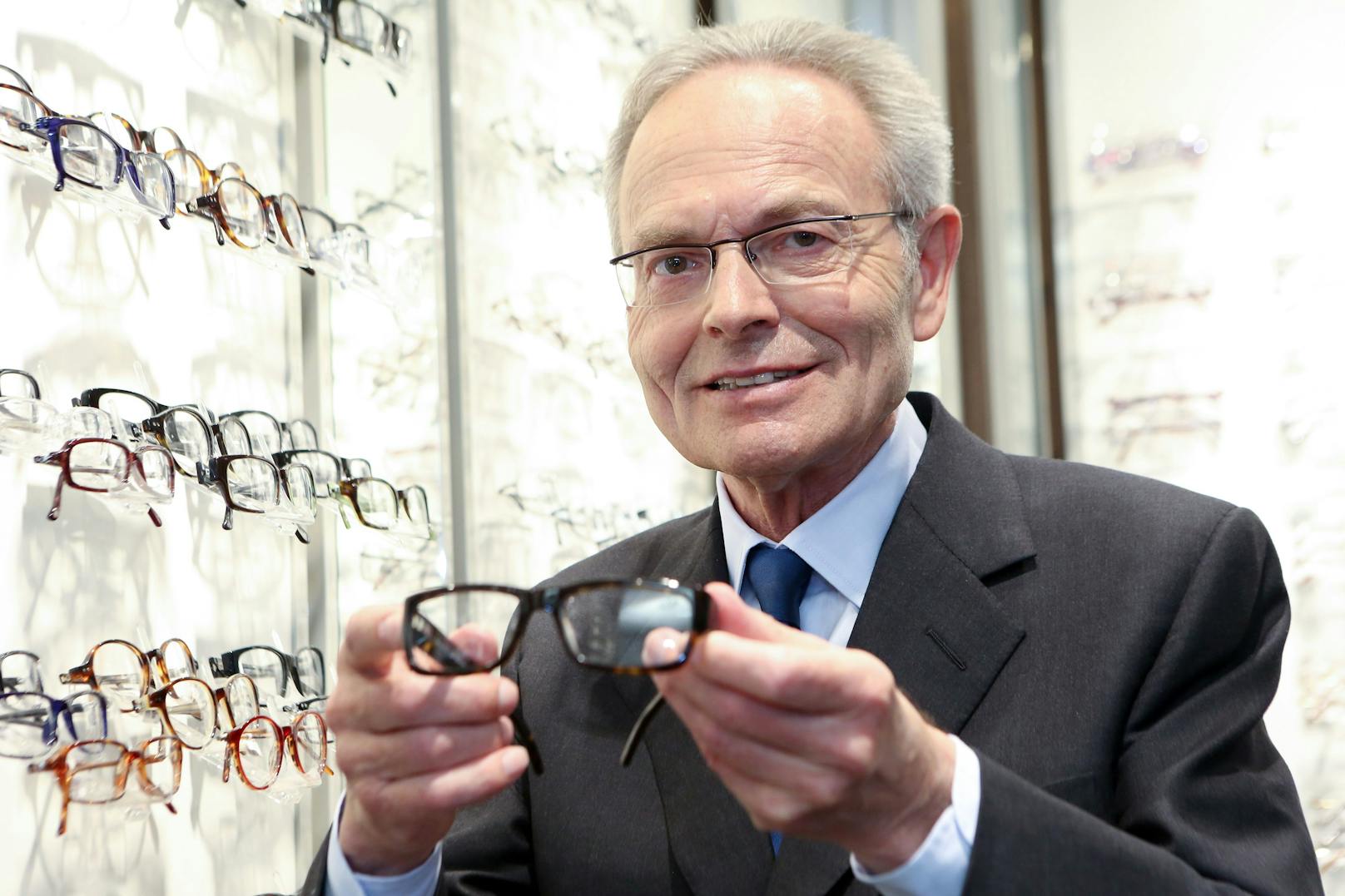 Günstige Brillen für alle, das war die Vision von Günther Fielmann, hier im Apirl 2014.