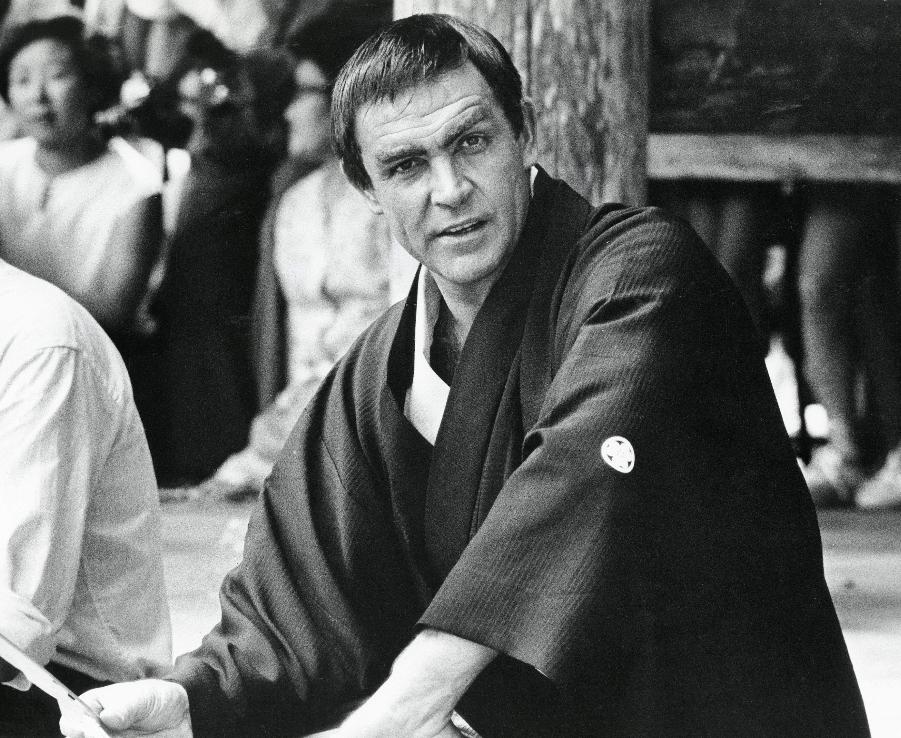 Für diese Bond-Szene gibt es in Großbritannien eine Triggerwarnung, weil rassistische Klischees wiedergegeben würden.