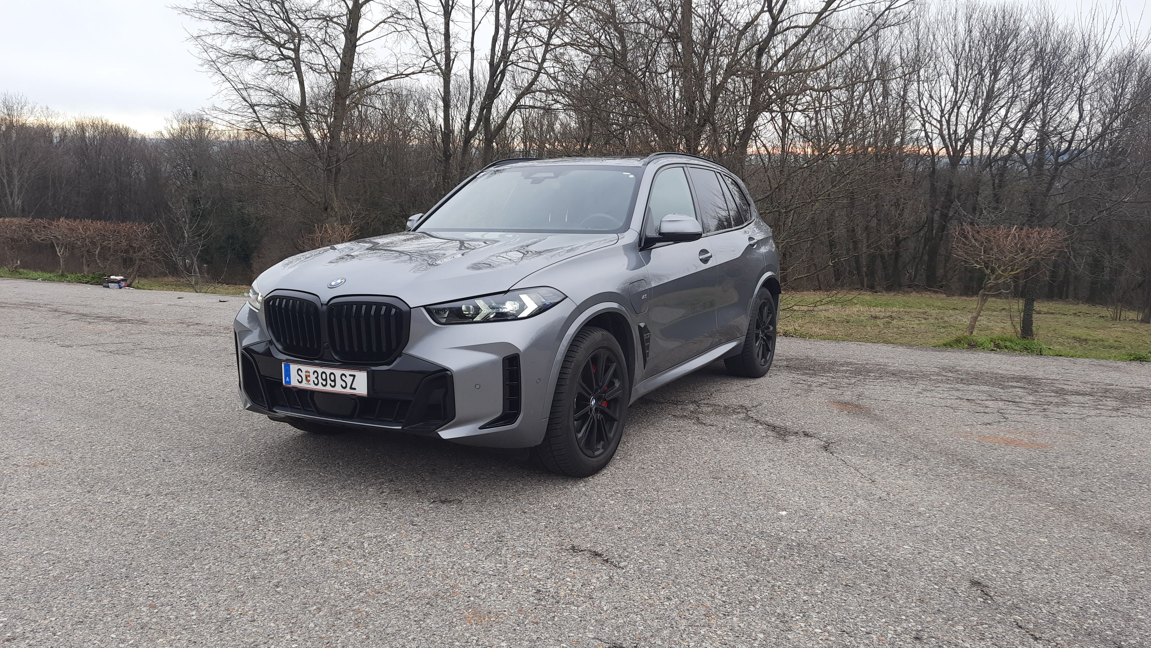 Der BMW X5 xDrive50e im 