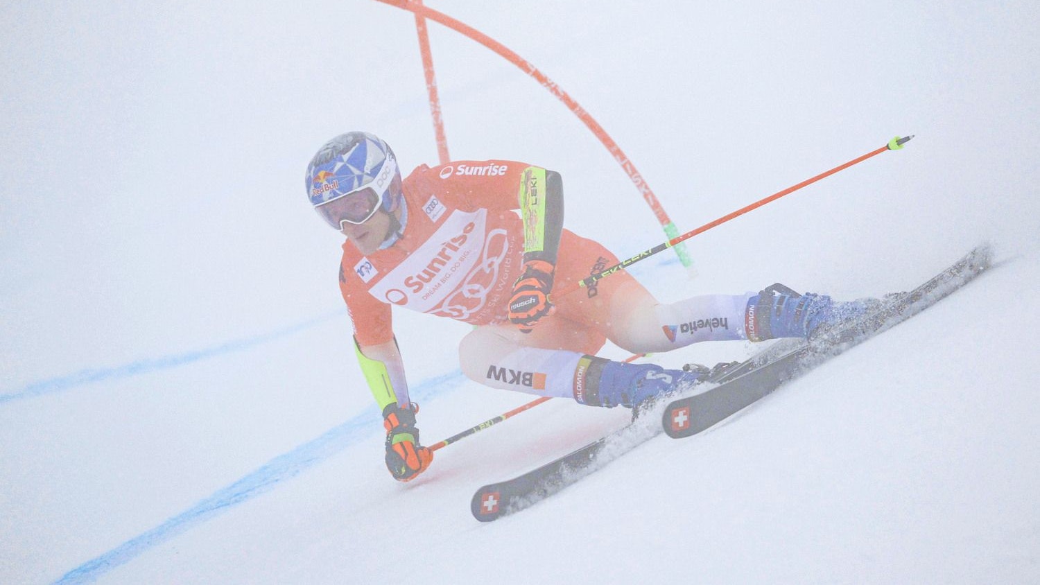 Marco Odermatt ist auch im Nebel nicht zu biegen