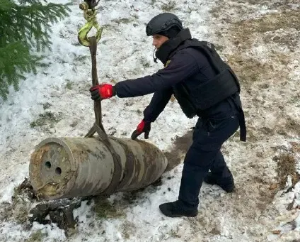 Die Ukraine veröffentlichte Bilder, die eine abgeschossene Kinschal-Rakete – diese galt als Putins 
