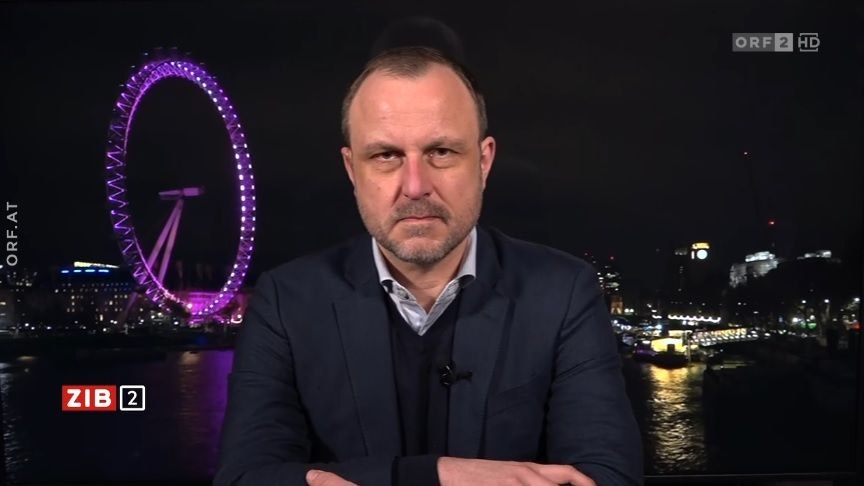 Terrorexperte Peter Neumann war am Sonntagabend (07.01.2024) aus London ins ZIB2-Studio zugeschaltet.