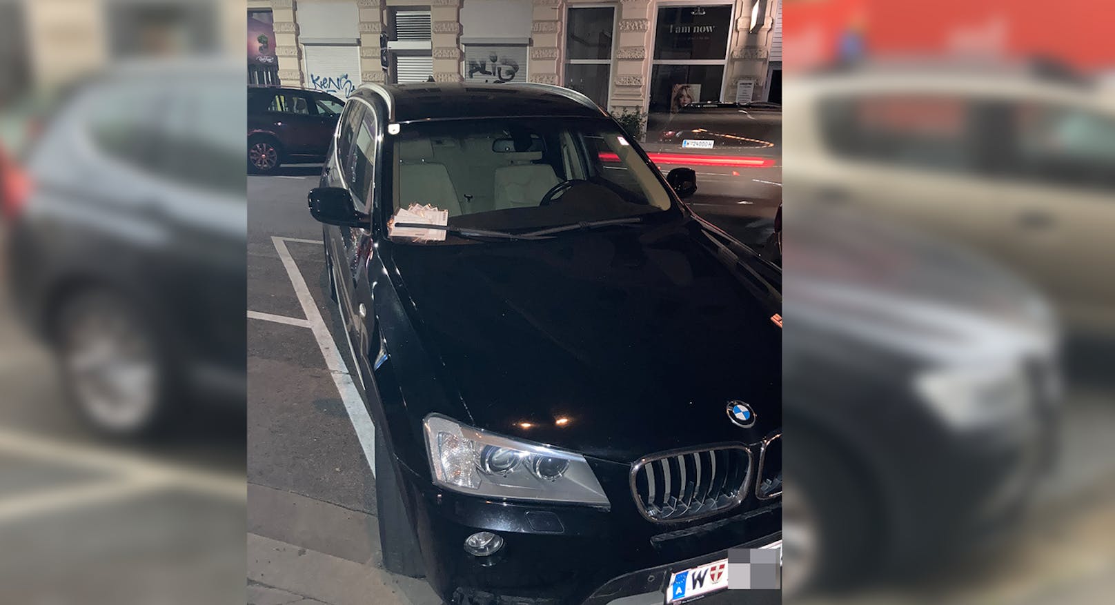 "Sammelt Strafzettel" – SUV sorgt für Aufsehen in Wien