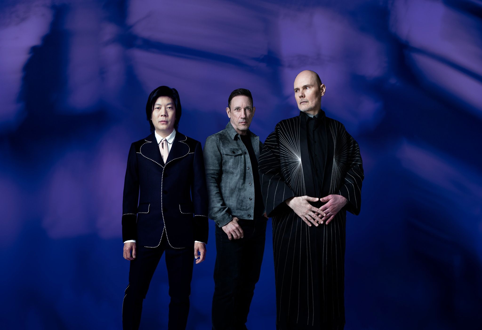 James Iha, Jimmy Chamberlain und Billy Corgan suchen Verstärkung.