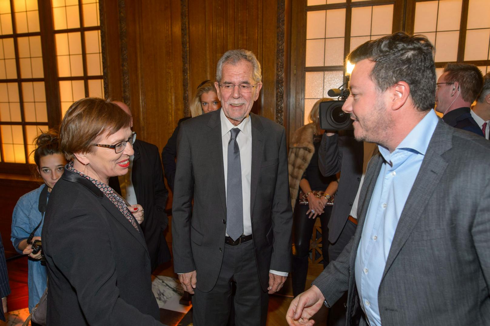 Da war er noch nicht Präsident: Alexander Van der Bellen und Gattin Doris Schmidauer 2016 bei Benkos Törggelen.