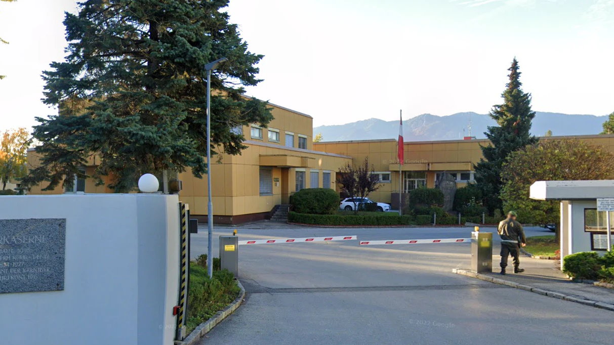 Schüsse vor der Rohr-Kaserne in Villach.