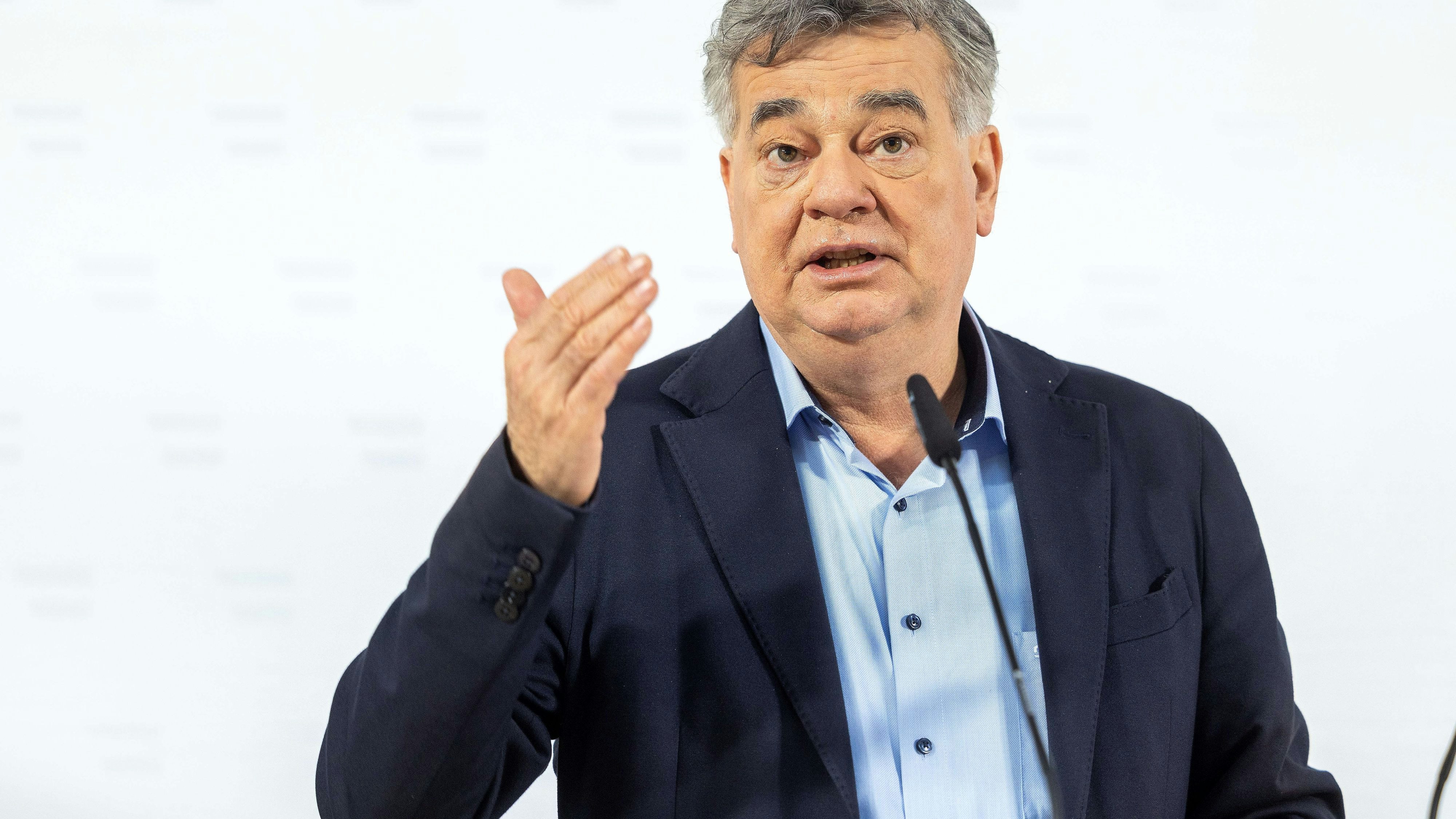 Vizekanzler Werner Kogler übt erneut scharfe Kritik an der FPÖ.