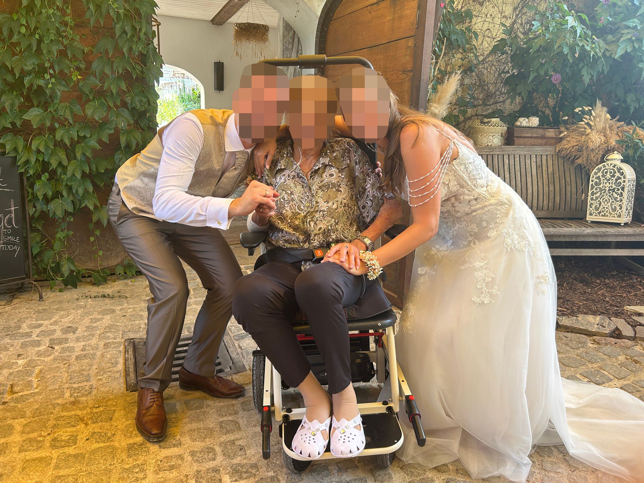 Da war die Welt für einen Tag in Ordnung: Oma Heide besuchte Kevins Hochzeit.