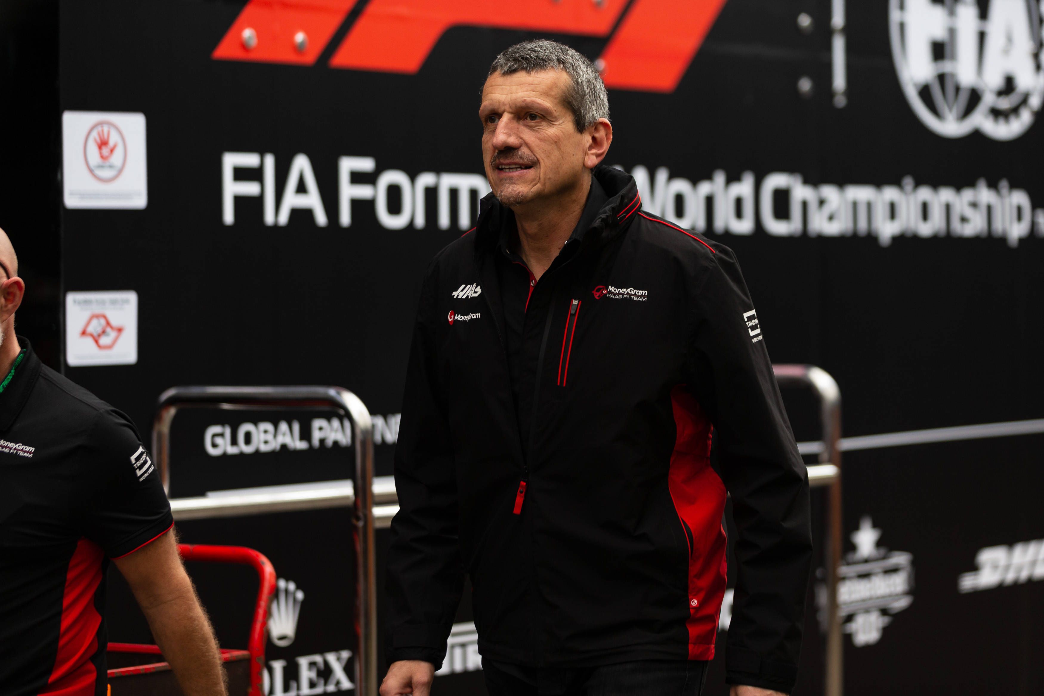 Günther Steiner wurde vom Haas-Rennstall vor die Tür gesetzt. 