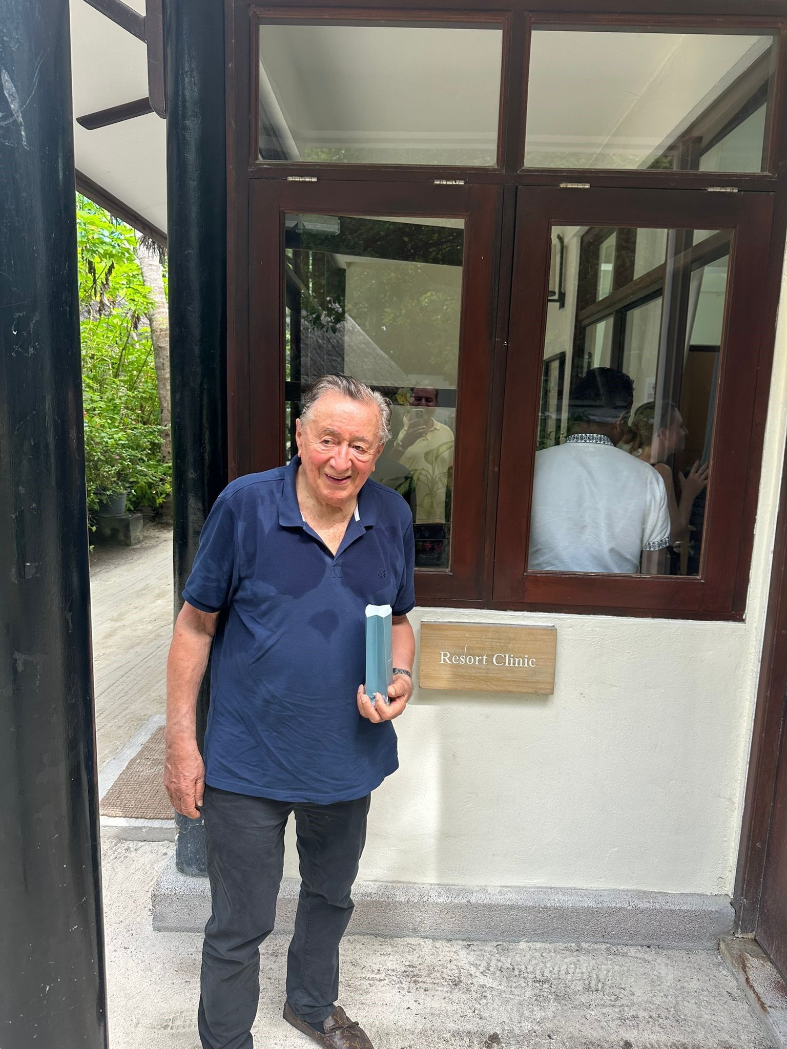 Richard Lugner musste sich im Urlaub in einer Klinik behandeln lassen. 