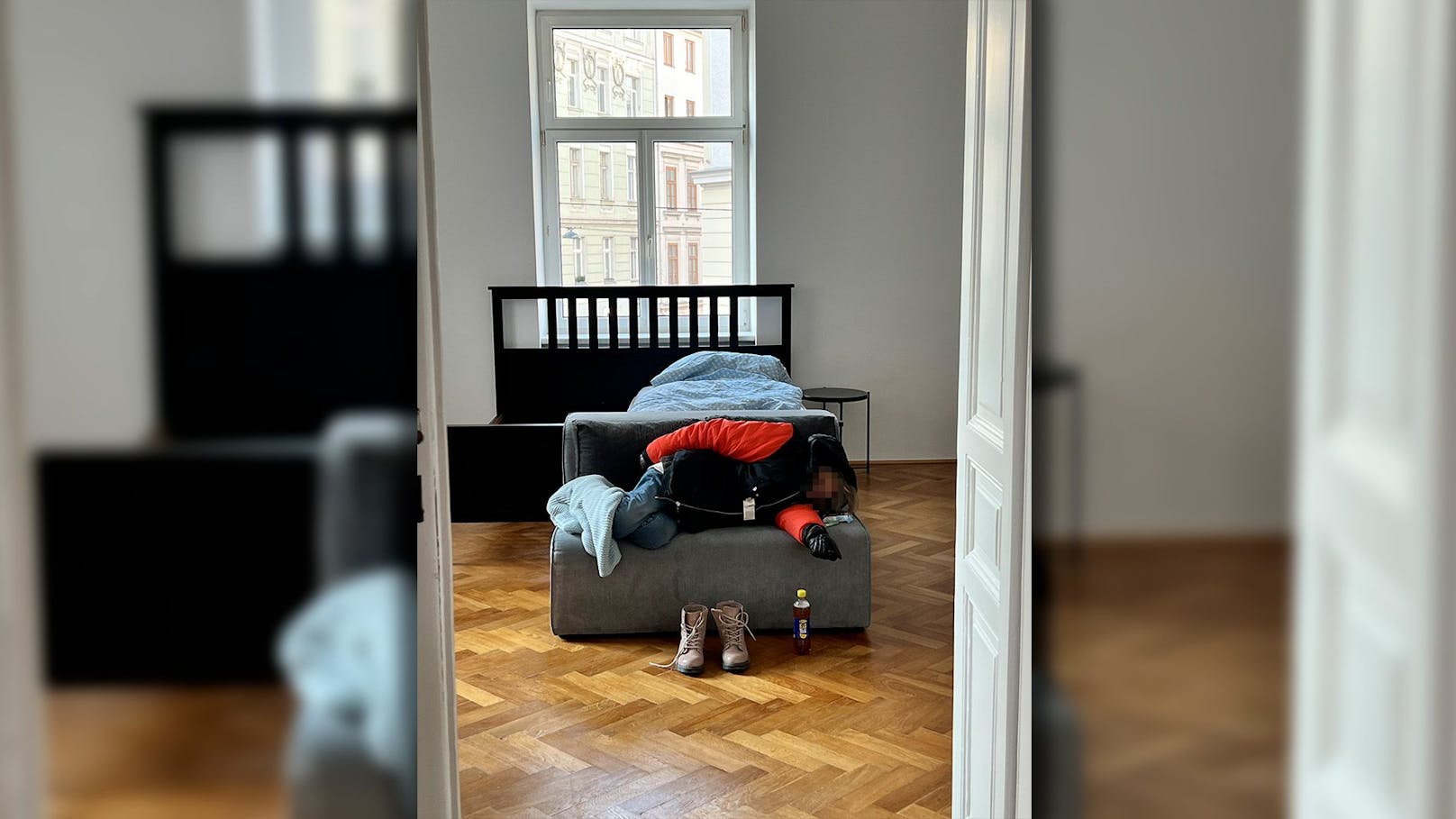 Wiener kommt heim – findet fremde Frau im Schlafzimmer