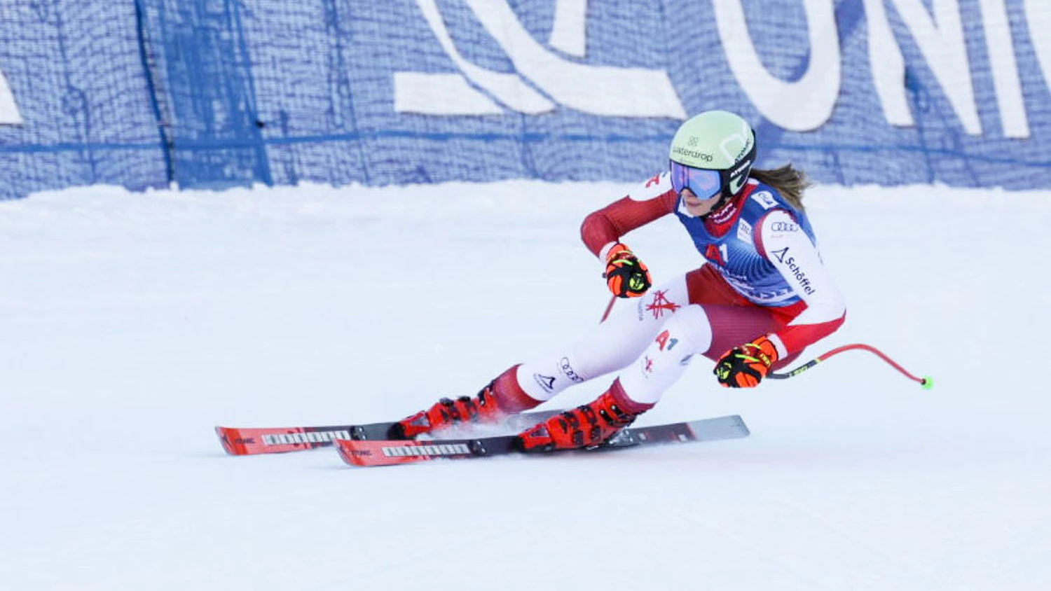 Mirjam Puchner, Österreichs beste Läuferin im einzigen Zauchensee-Training. 