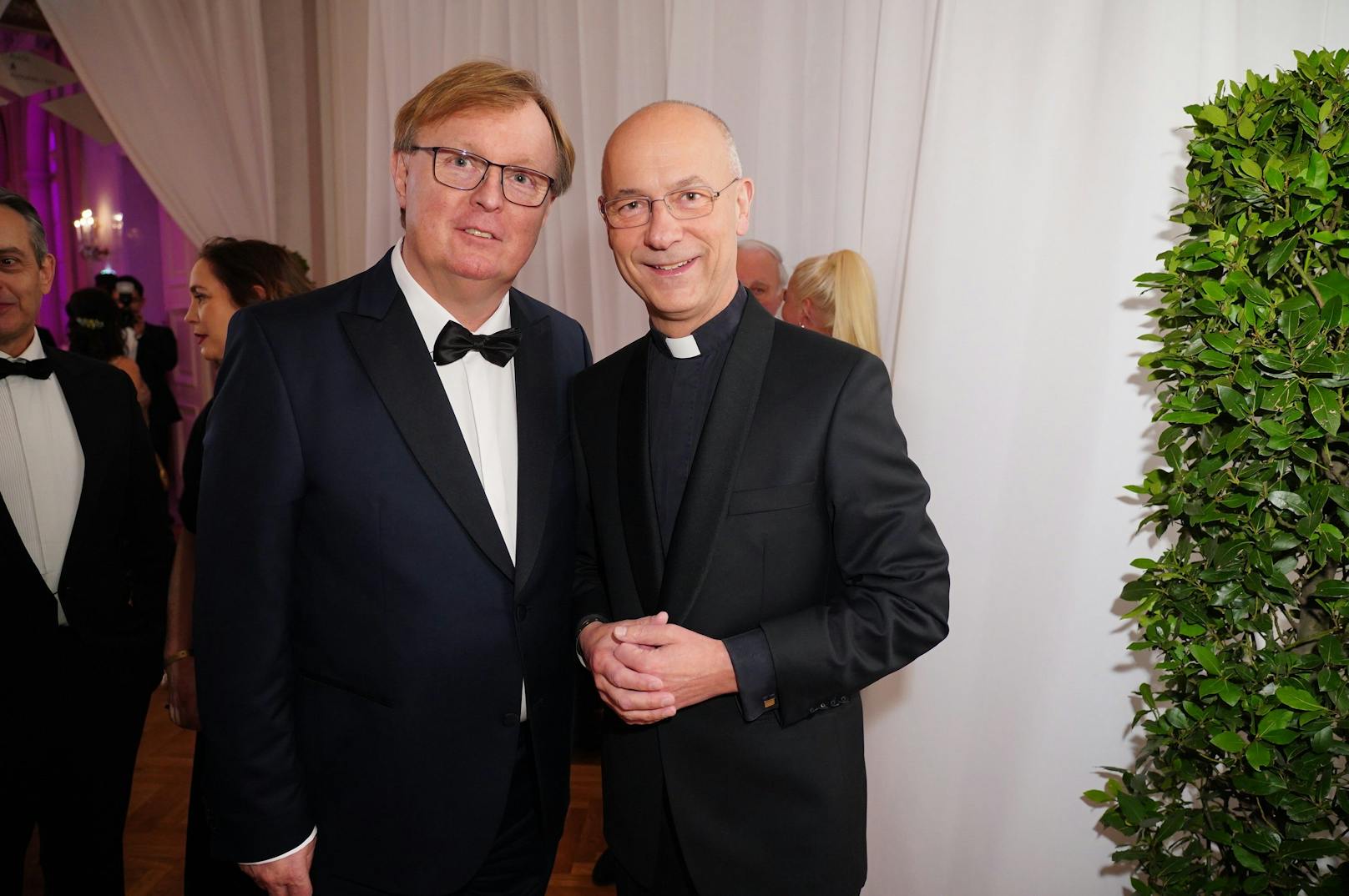Top-Unternehmer Peter Schaider mit Dompfarrer Anton Faber.