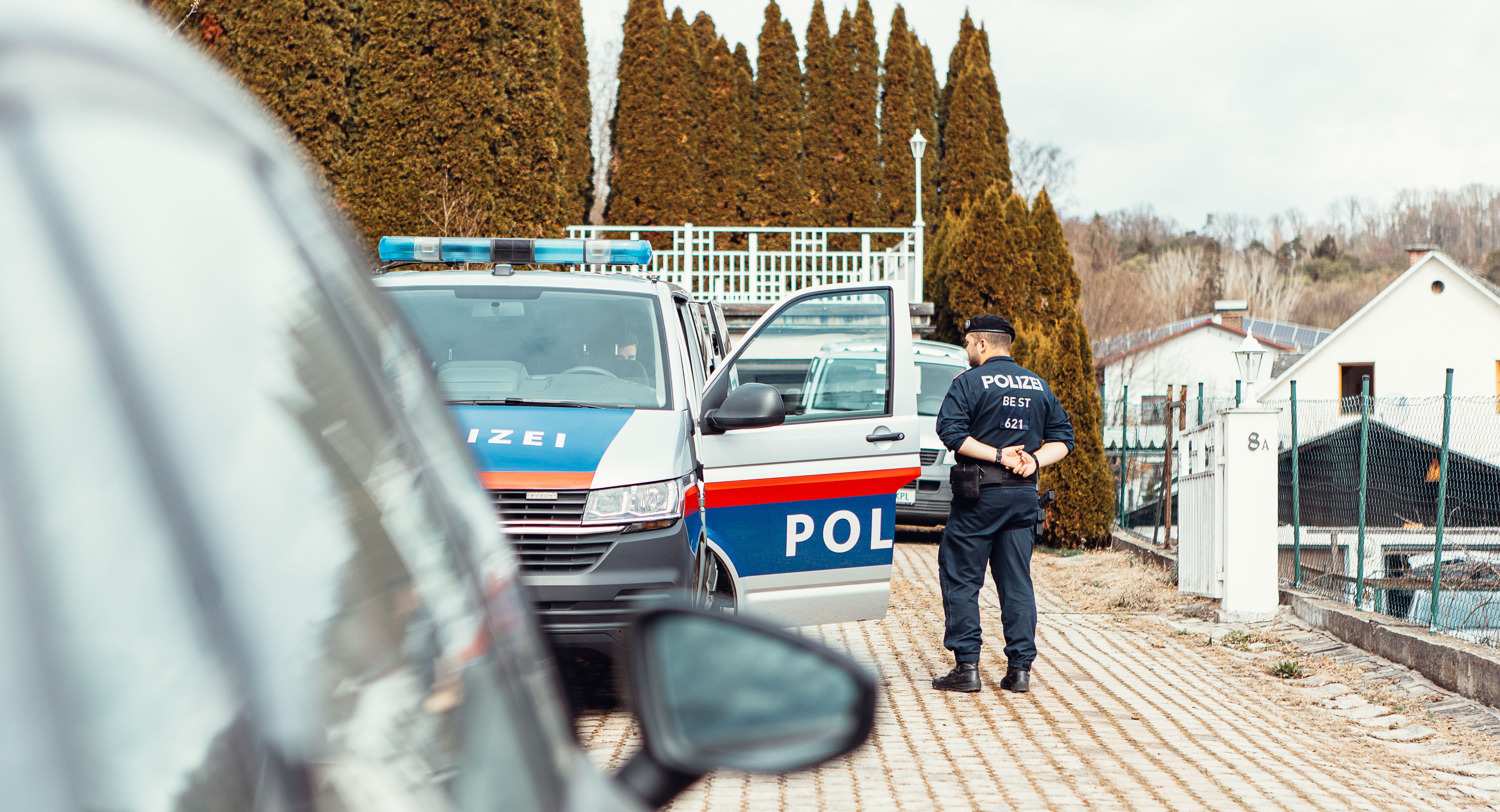 Die Ermittlungen der Polizei laufen.