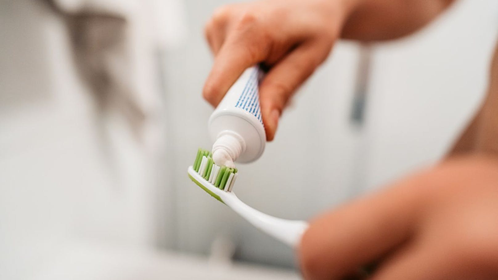 3 Zeitpunkte, wo du deine Zähne nicht putzen solltest