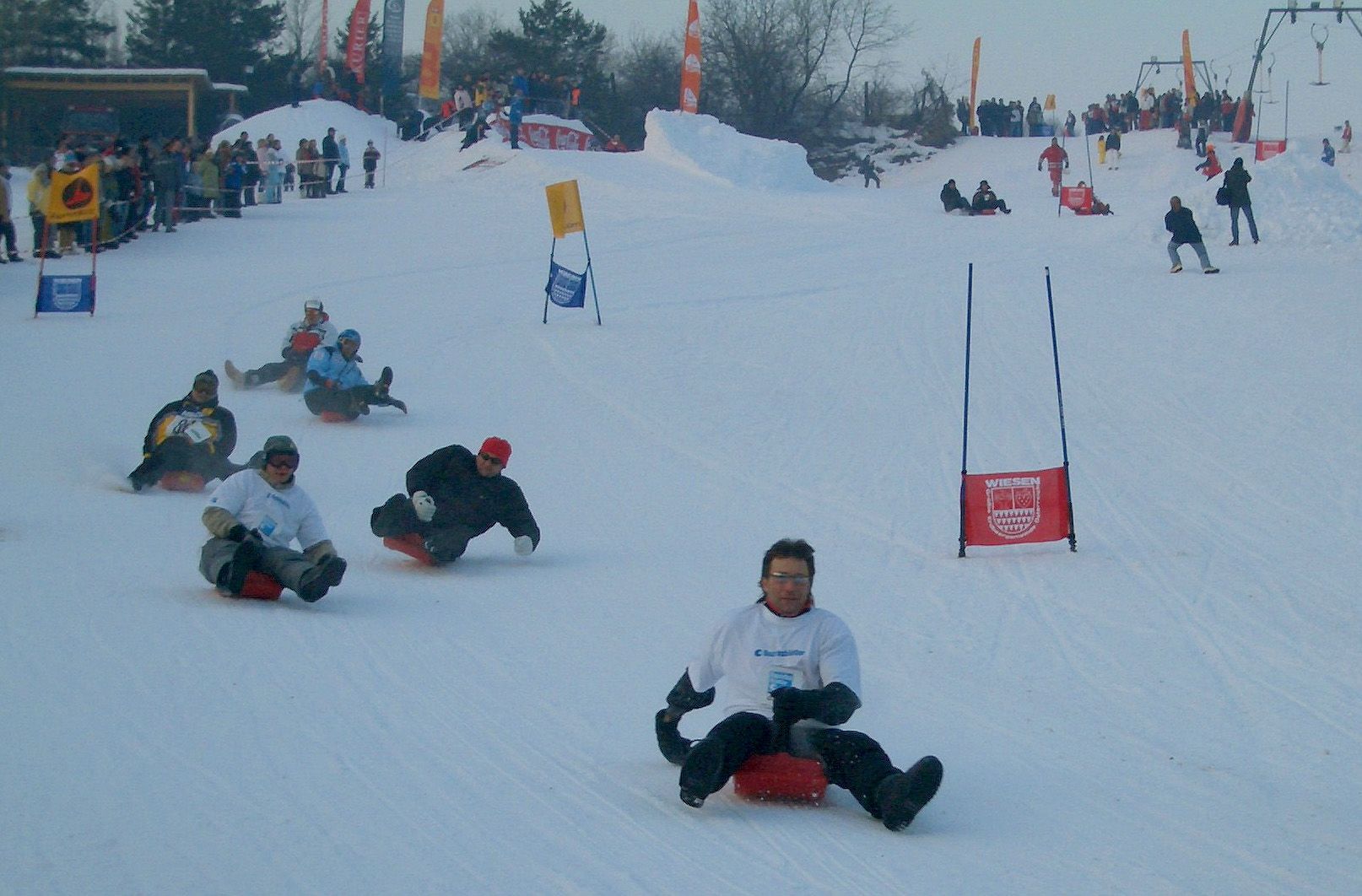 In Wiesen (Bezirk Mattersburg) gibt es eine Skipiste und einen Schlepplift. Ab Samstag kann man hier wieder skifahren. Archivbild eines 