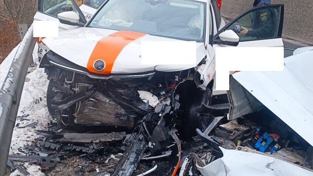 An beiden Fahrzeugen entstand Totalschaden.