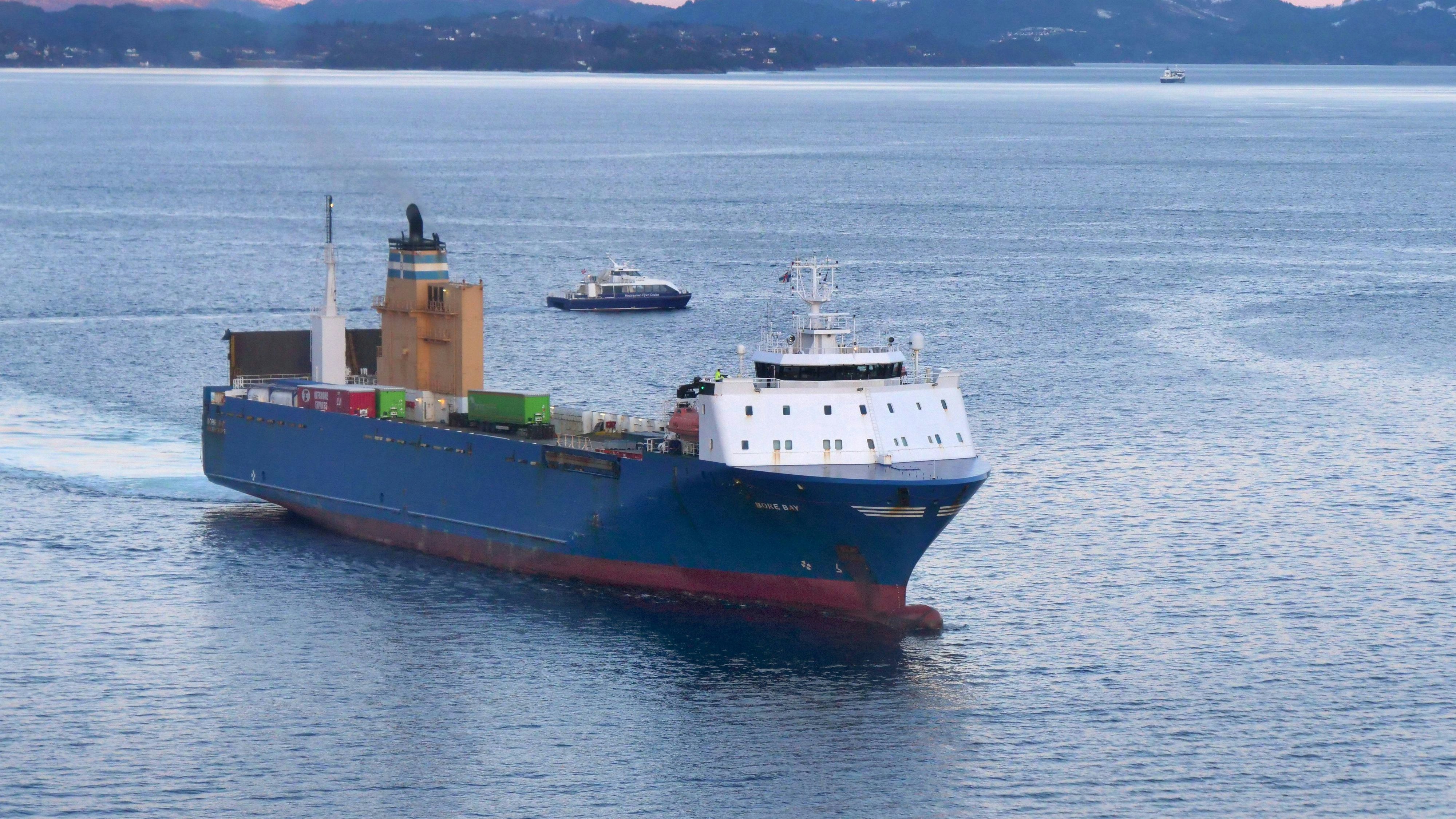 Zahlreiche Reedereien haben angekündigt, den Verkehr im Roten Meer vorerst einzustellen. (Symbolbild)