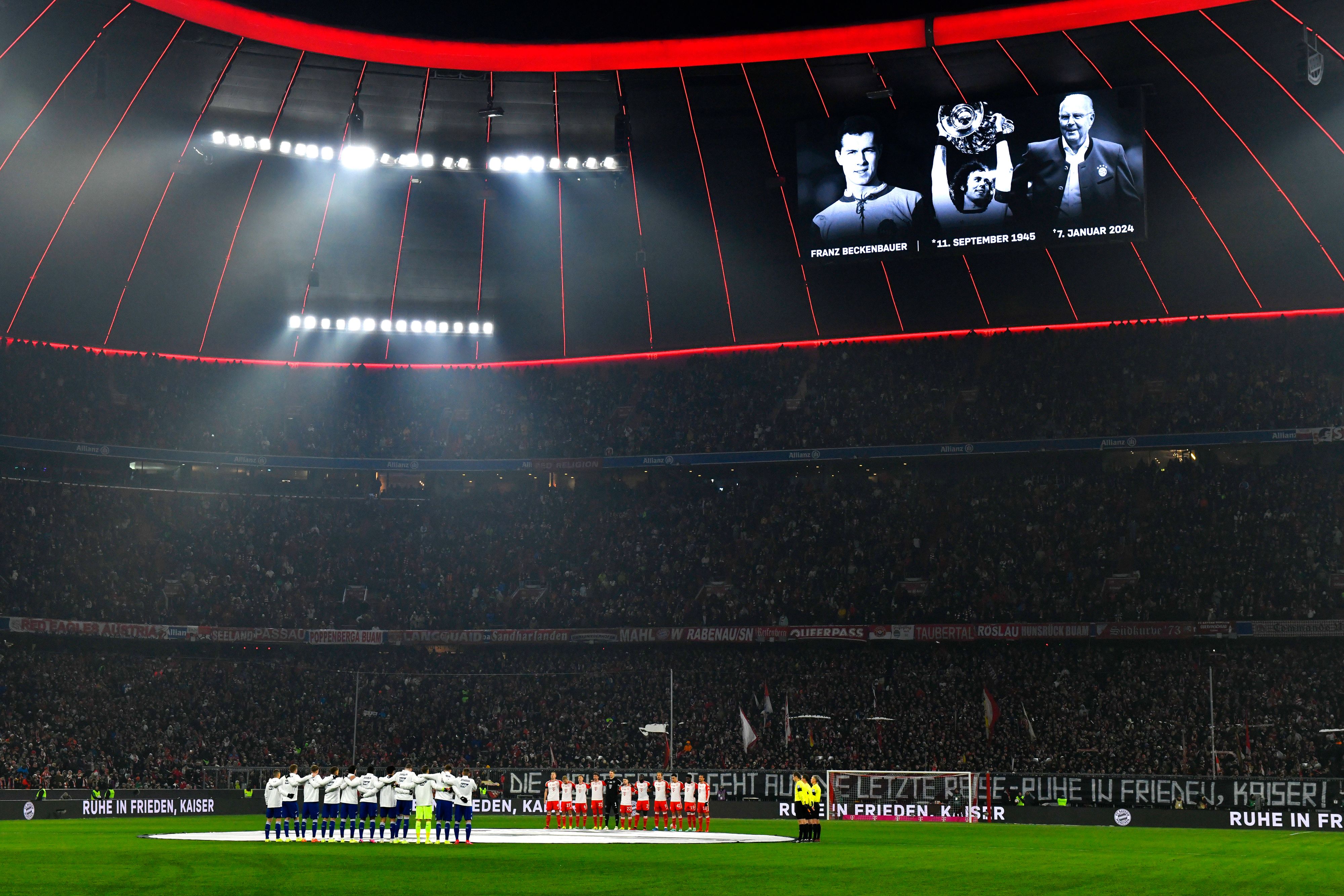 Gänsehaut Bei Erstem Bayern-Spiel Nach Beckenbauer-Tod | Heute.at