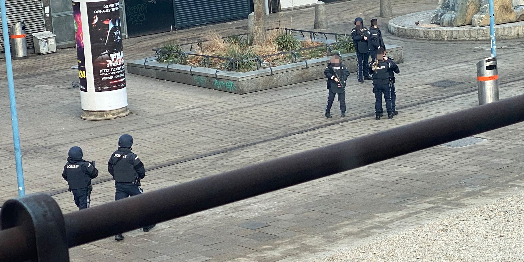 Polizei-Großeinsatz in Wien-Floridsdorf! Rund um die U Bahn Station Neue Donau versammelten sich am Sonntagmorgen einige Polizisten.