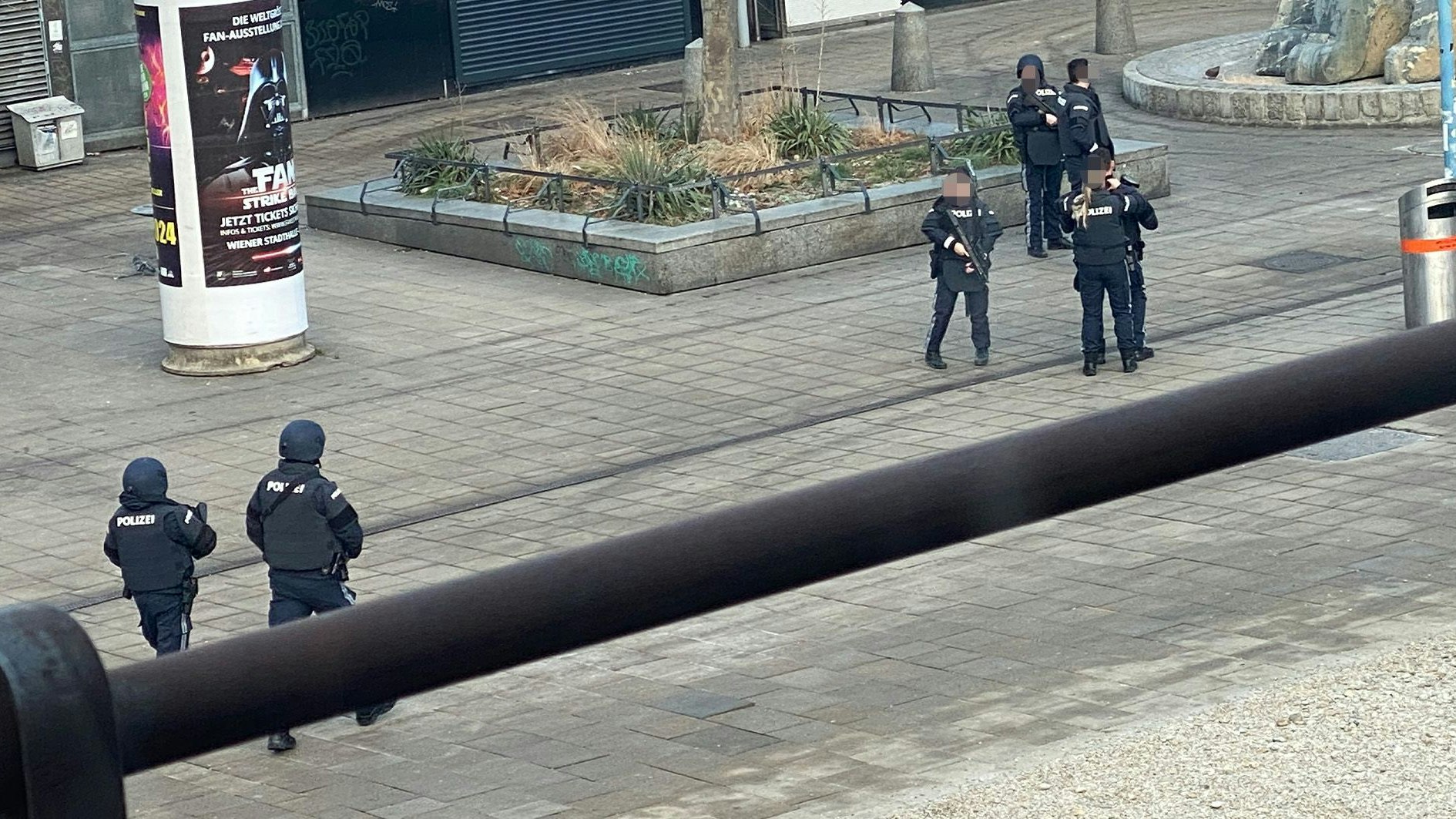 Polizei-Großeinsatz in Wien-Floridsdorf! Rund um die U Bahn Station Neue Donau versammelten sich am Sonntagmorgen einige Polizisten.