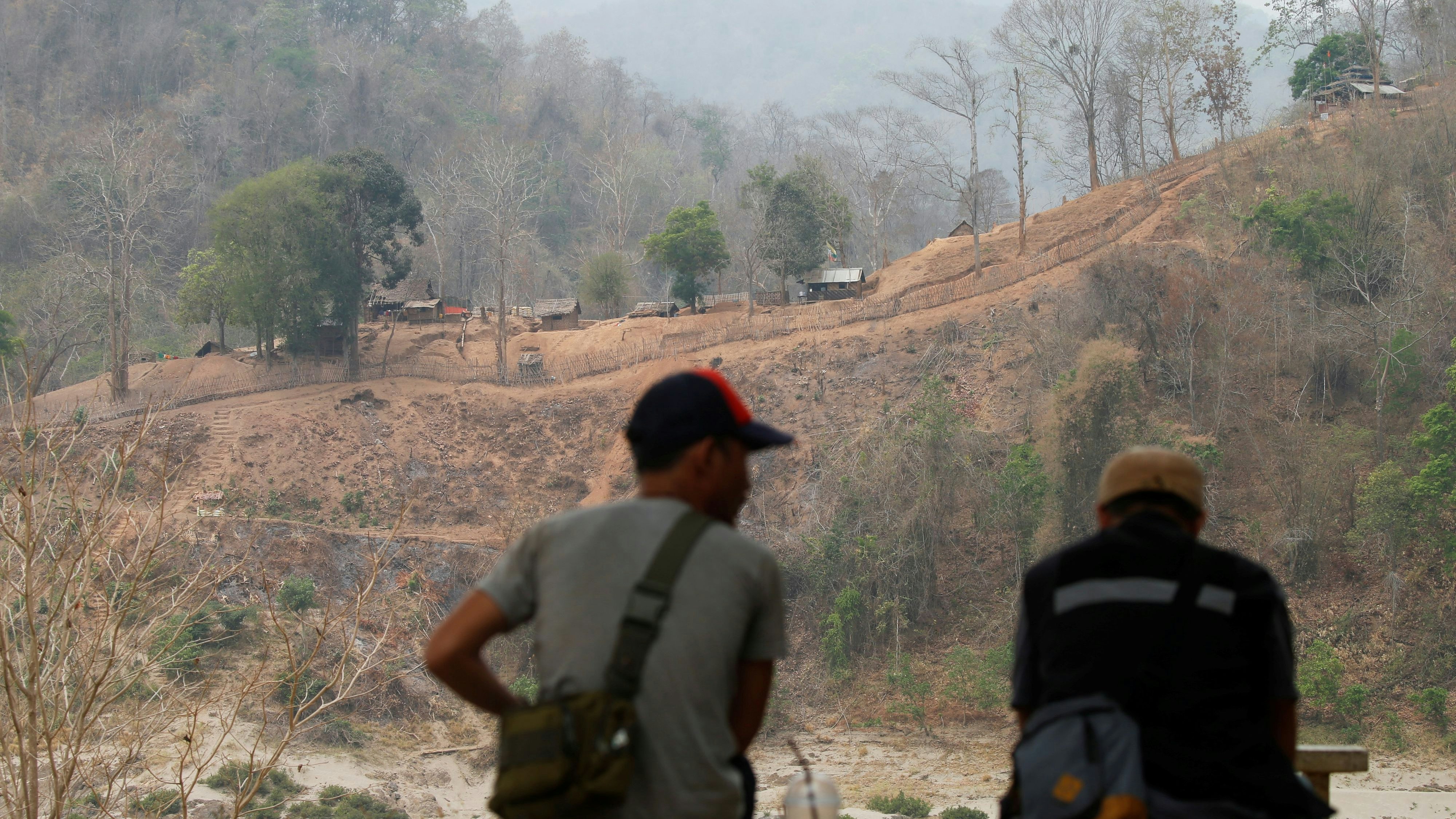 Bei einem Flugzeugabsturz in Thailand verunglückte ein Österreicher tödlich.