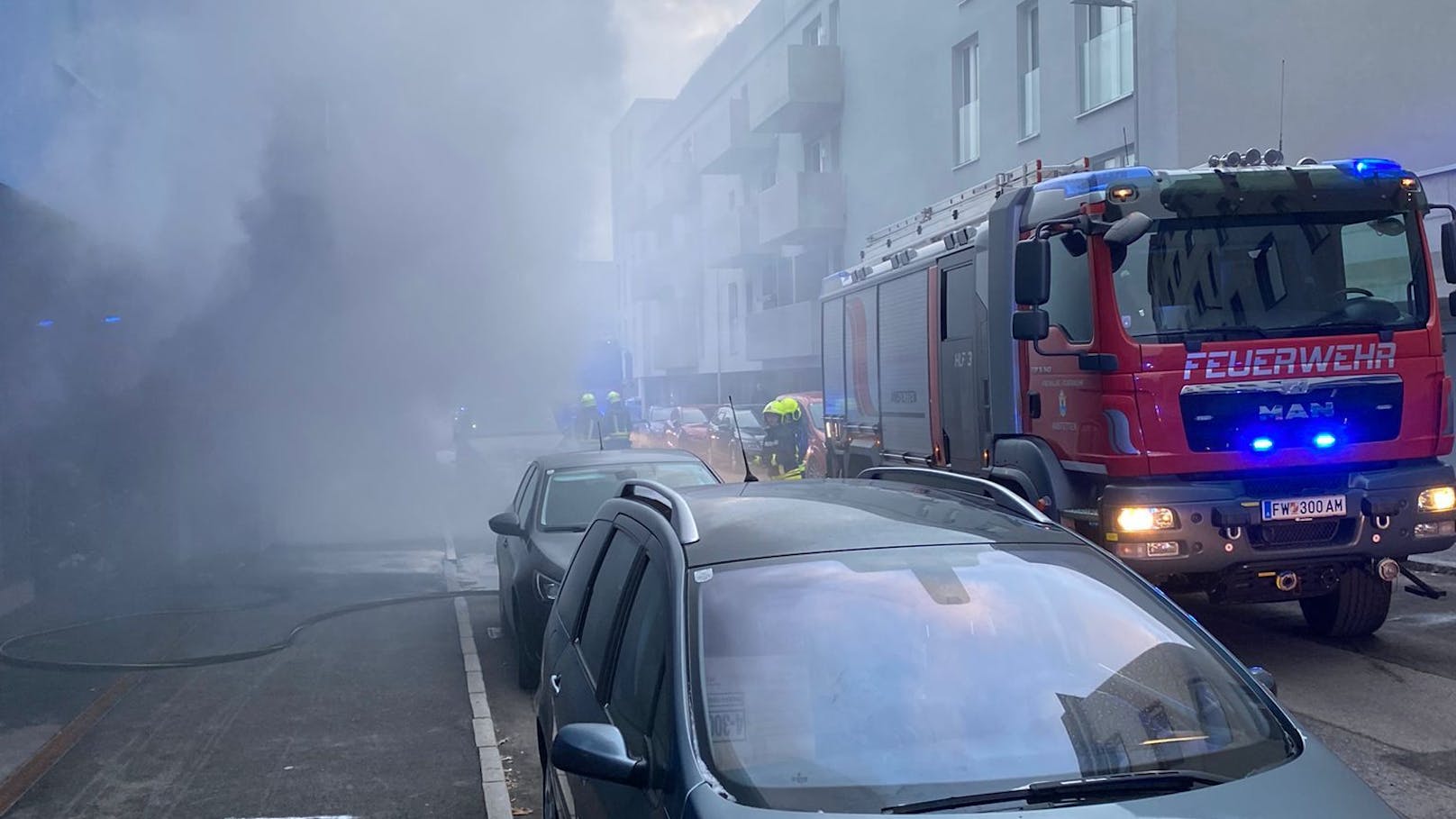 Feuer! Wohnungen in Amstetten wegen Brand evakuiert