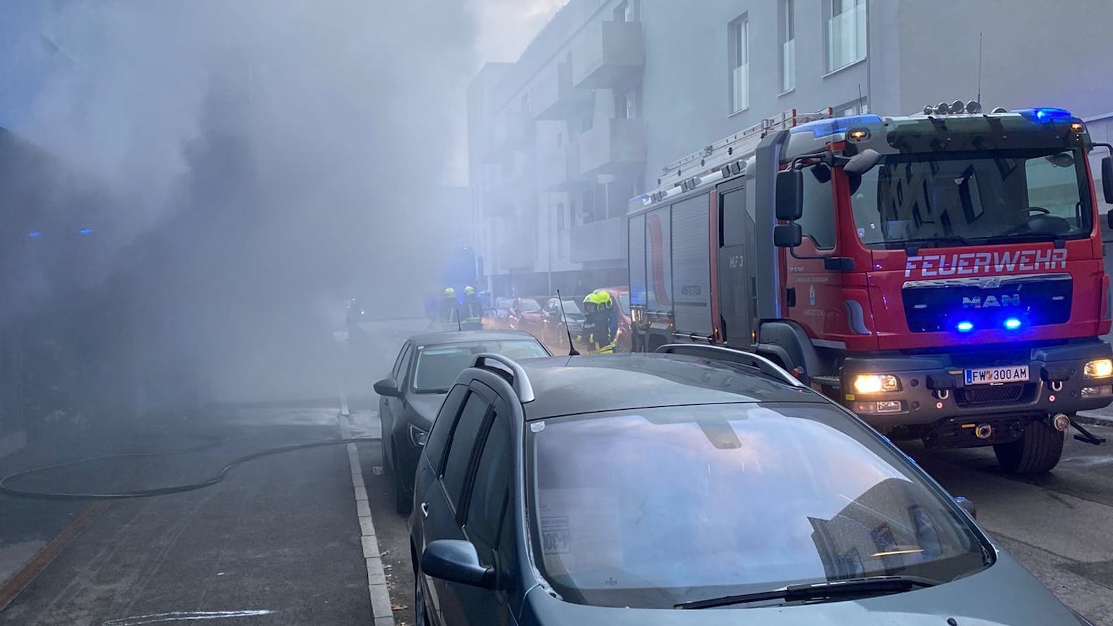 Feuer! Wohnungen in Amstetten wegen Brand evakuiert