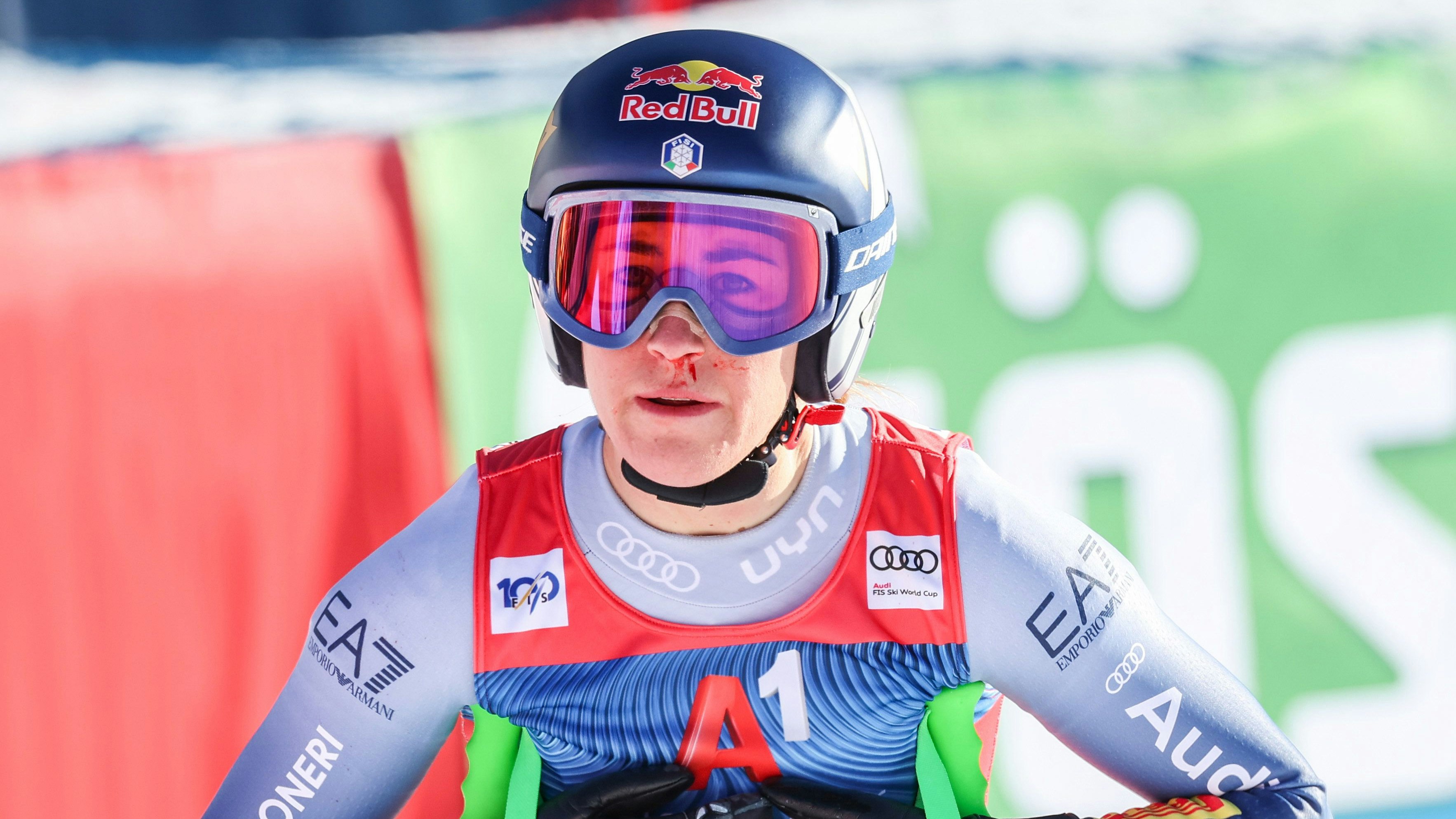 Sofia Goggia war im Ziel zu Tränen gerührt.