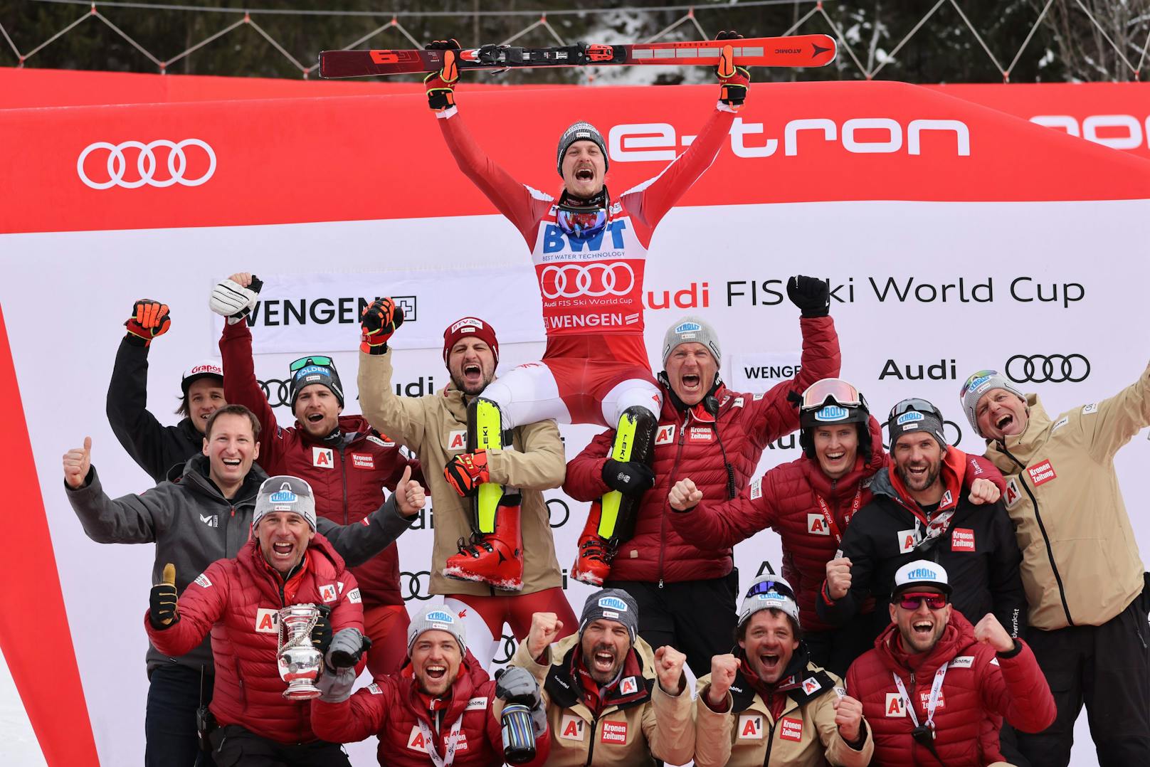Wer, wenn nicht Manuel Feller? Im vierten Saison-Slalom feierte der ÖSV-Star seinen dritten Sieg. Die beiden Norweger Atle Lie McGrath und Henrik Kristoffersen komplettierten das Podest. Mit Michael Matt (7.) und Fabio Gstrein (8.) fuhren zwei weitere Österreicher in die Top-10.