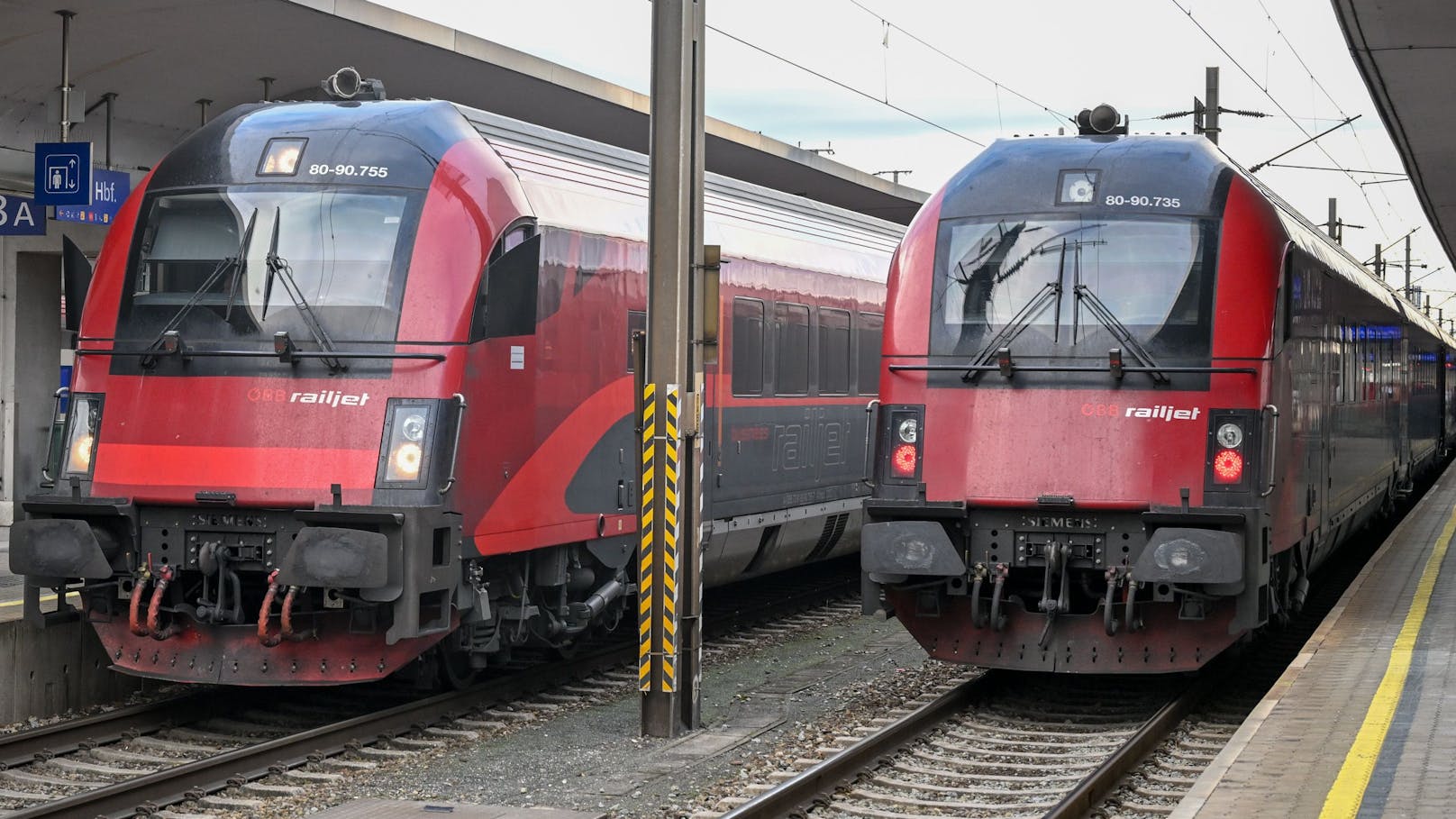 Passagier ohne Ticket verliert in ÖBB-Zug die Nerven