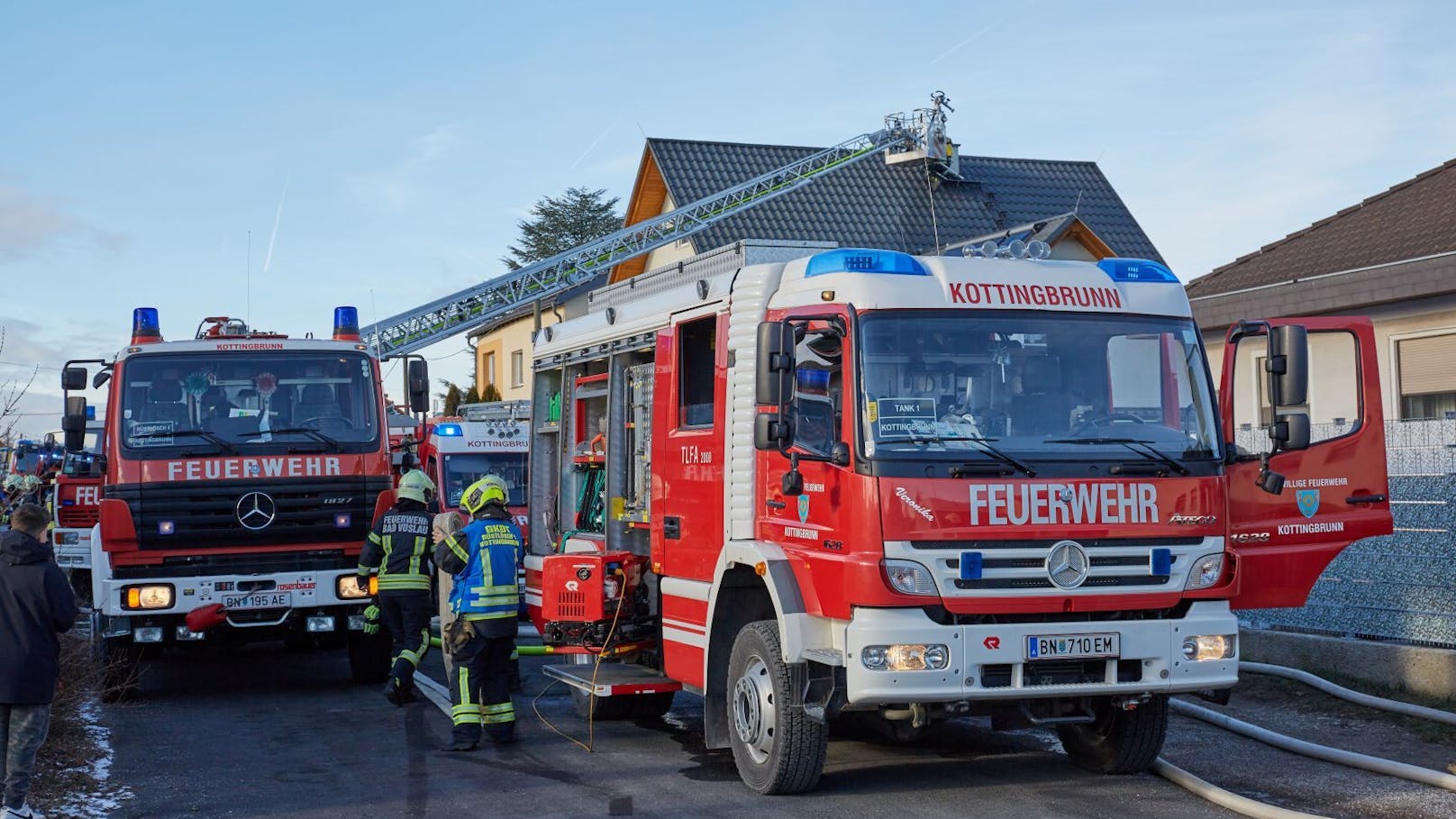 In einem Wohnhaus war Feuer ausgebrochen.