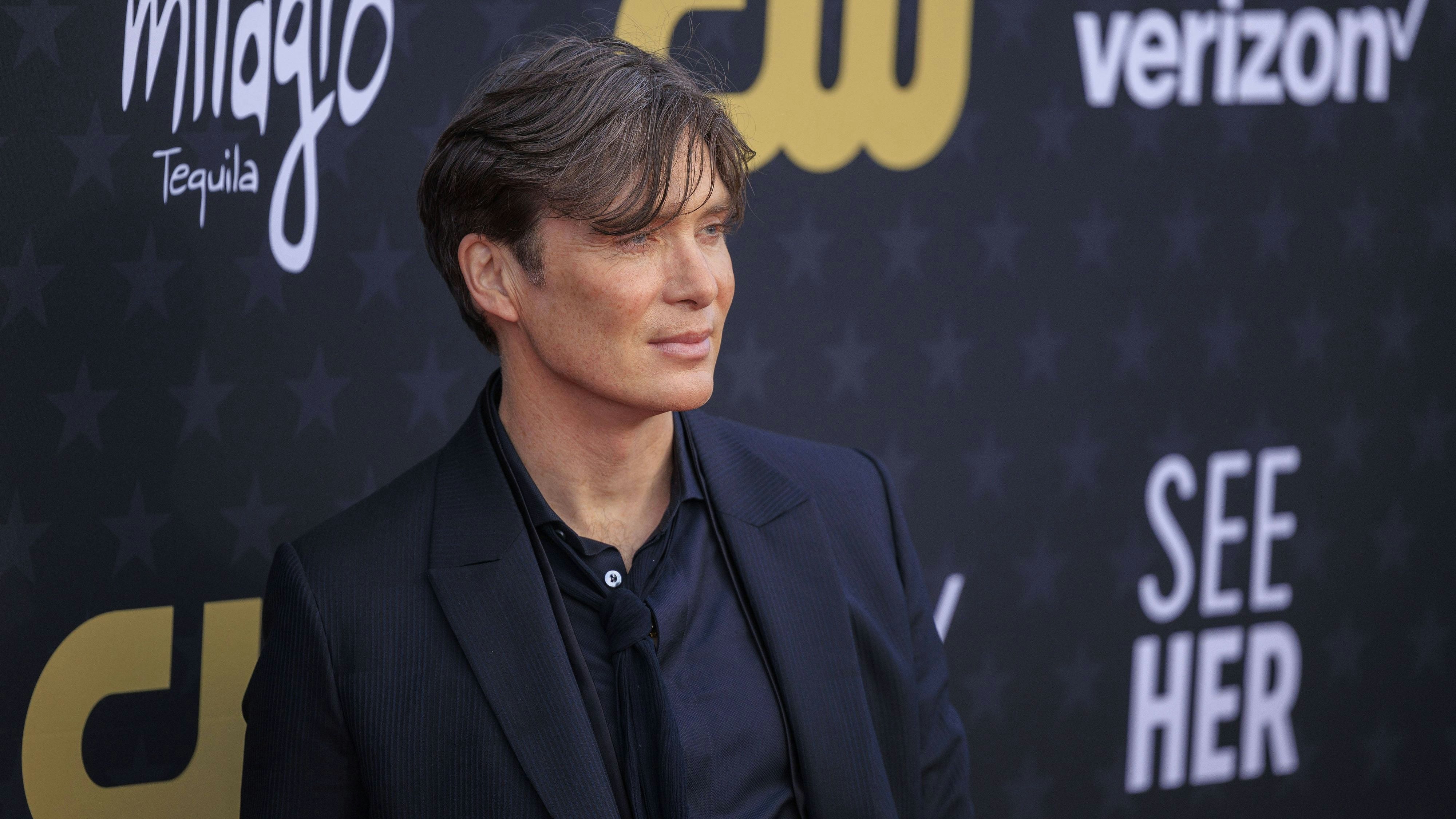 January 14, 2024, Santa Monica, California, USA: Cillian Murphy on the red carpet of the 29th Critics Choice Awards on Sunday January 14, 2023 at the Barker Hanger in Santa Monica, California. JAVIER ROJAS Santa Monica U.S - ZUMAp124 20240114_zaa_p124_067 Copyright: xJavierxRojasx