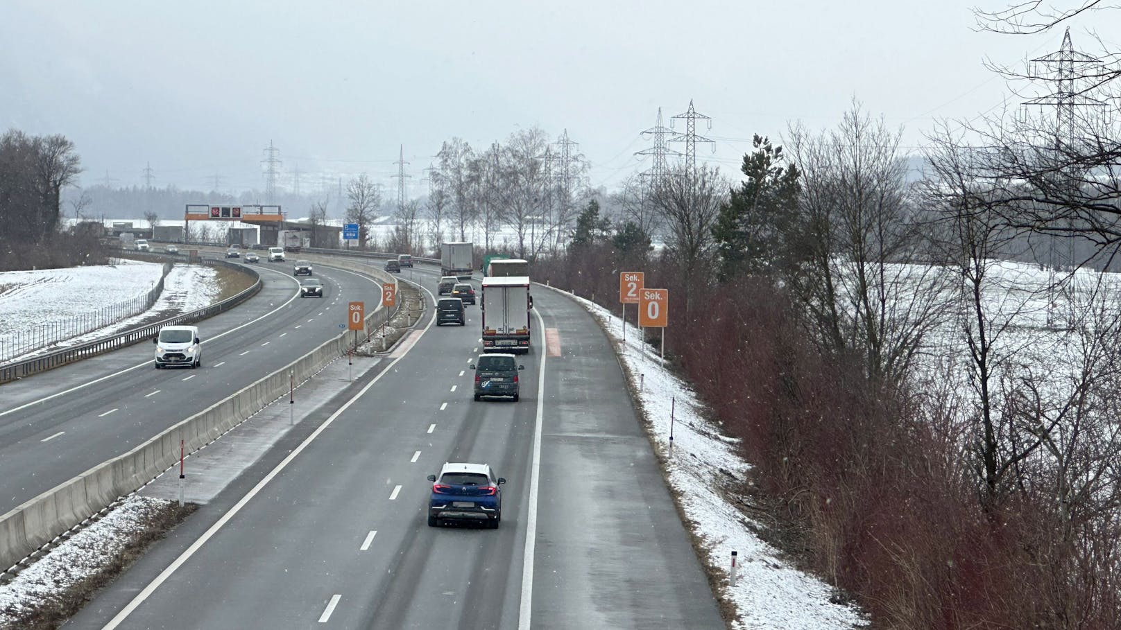 Auf der Inntalautobahn A 12 in Kramsach ist es am Wochenende zu einem Verkehrsunfall gekommen. Nun laufen die Ermittlungen wegen versuchten Mordes!