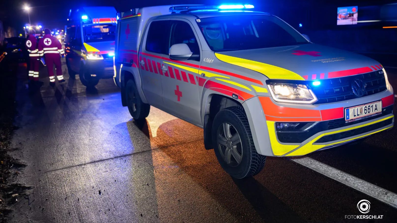 Ein Verkehrsunfall ereignete sich am Montag auf der Westautobahn zwischen dem Knoten Linz und Asten-St.Florian. Der Unfall führte zur Sperrung des ersten Fahrstreifens sowie des Pannenstreifens und verursachte einen Stau von rund vier Kilometern.