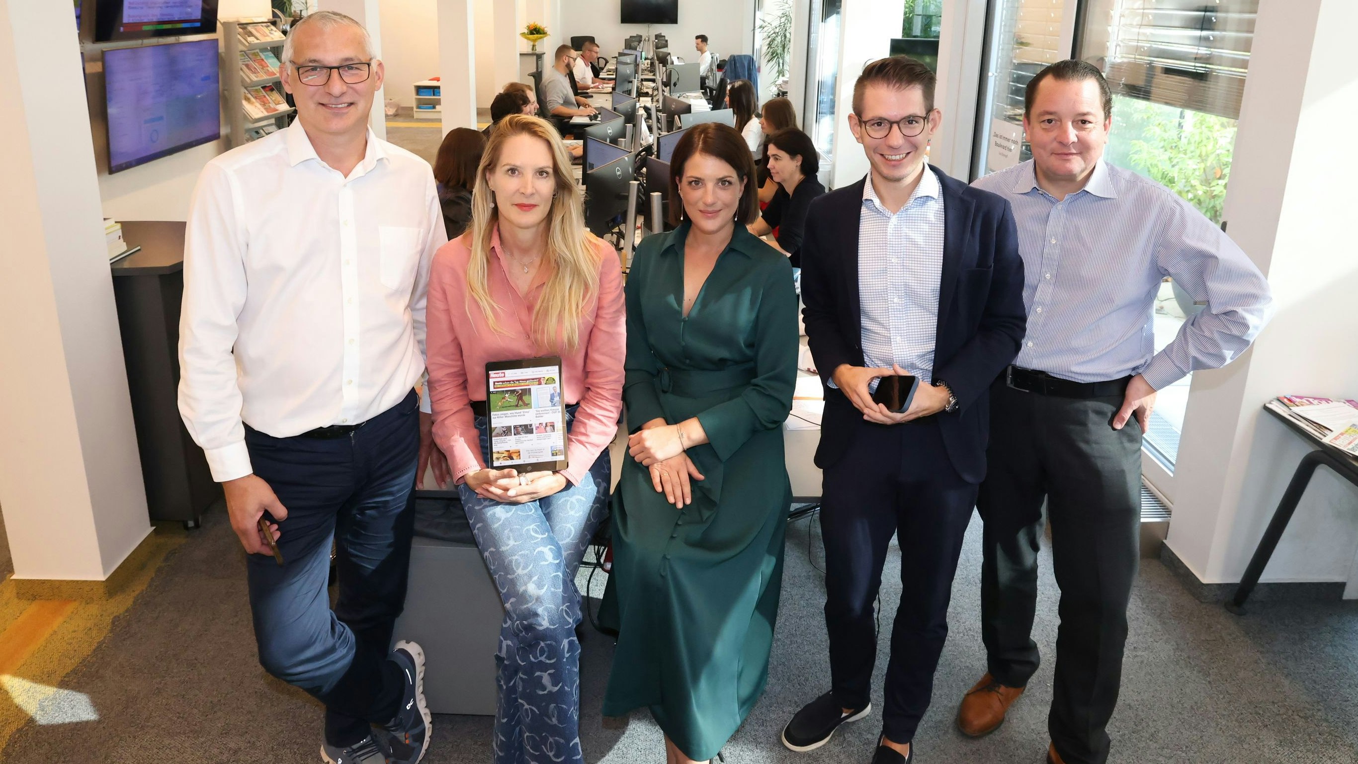 Herausgeberin Dr. Eva Dichand und das "Heute"-Team freuen sich über die jüngsten Reichweiten-Erfolge.